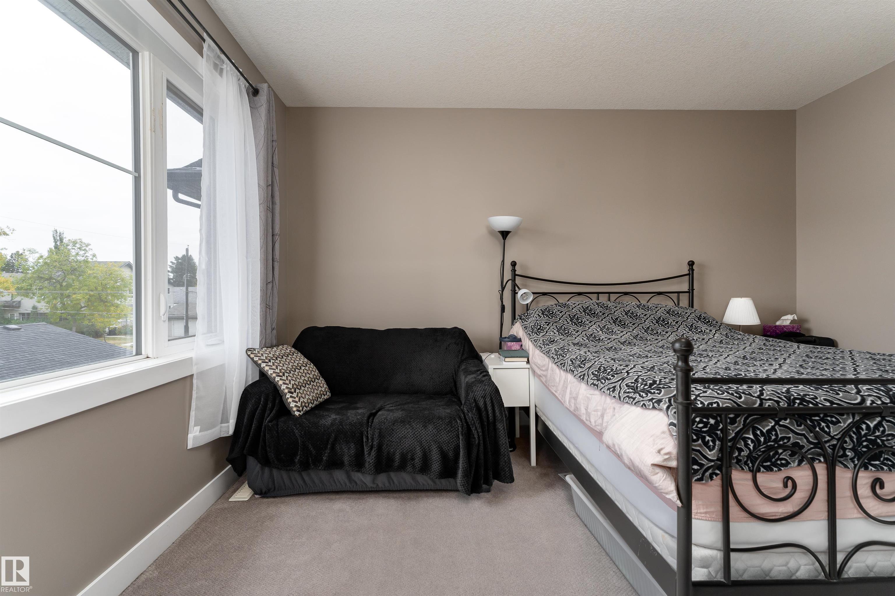 Photo 16 at 10706 67 Avenue NW, Allendale, Edmonton