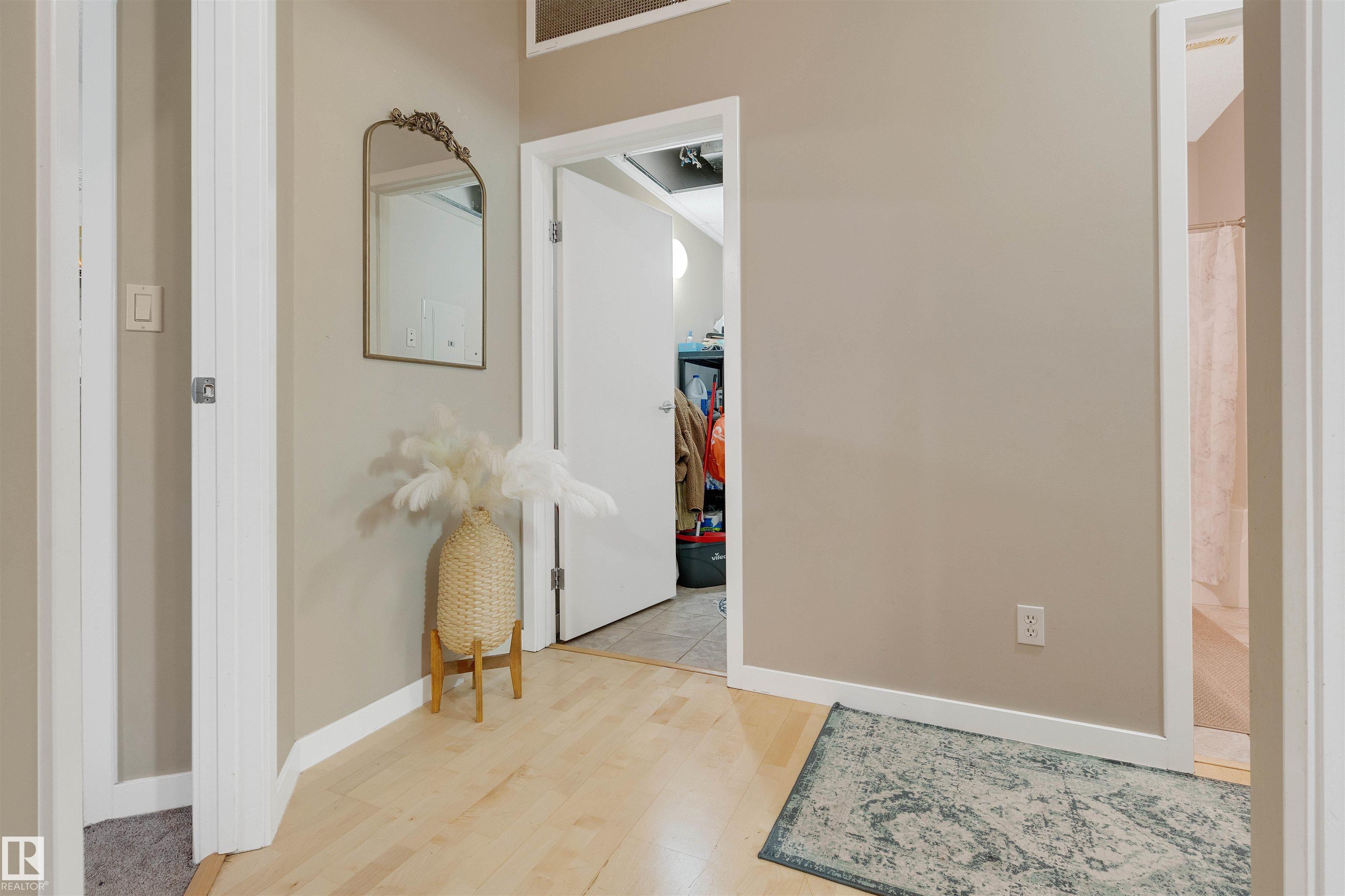 Photo 14 at 102 - 4312 139 Avenue NW, Clareview Town Centre, Edmonton
