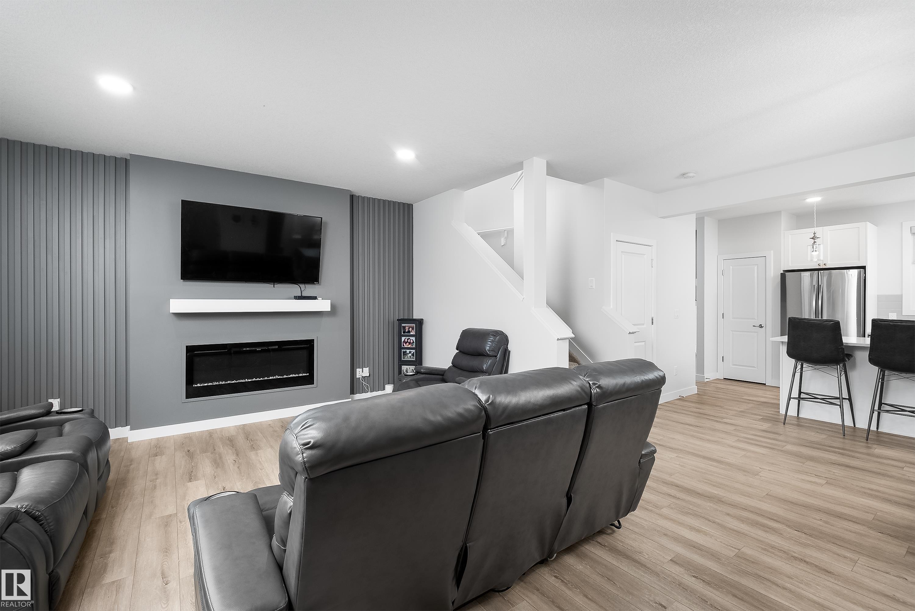 Photo 5 at 29 Harrison Gate, Harvest Ridge, Spruce Grove