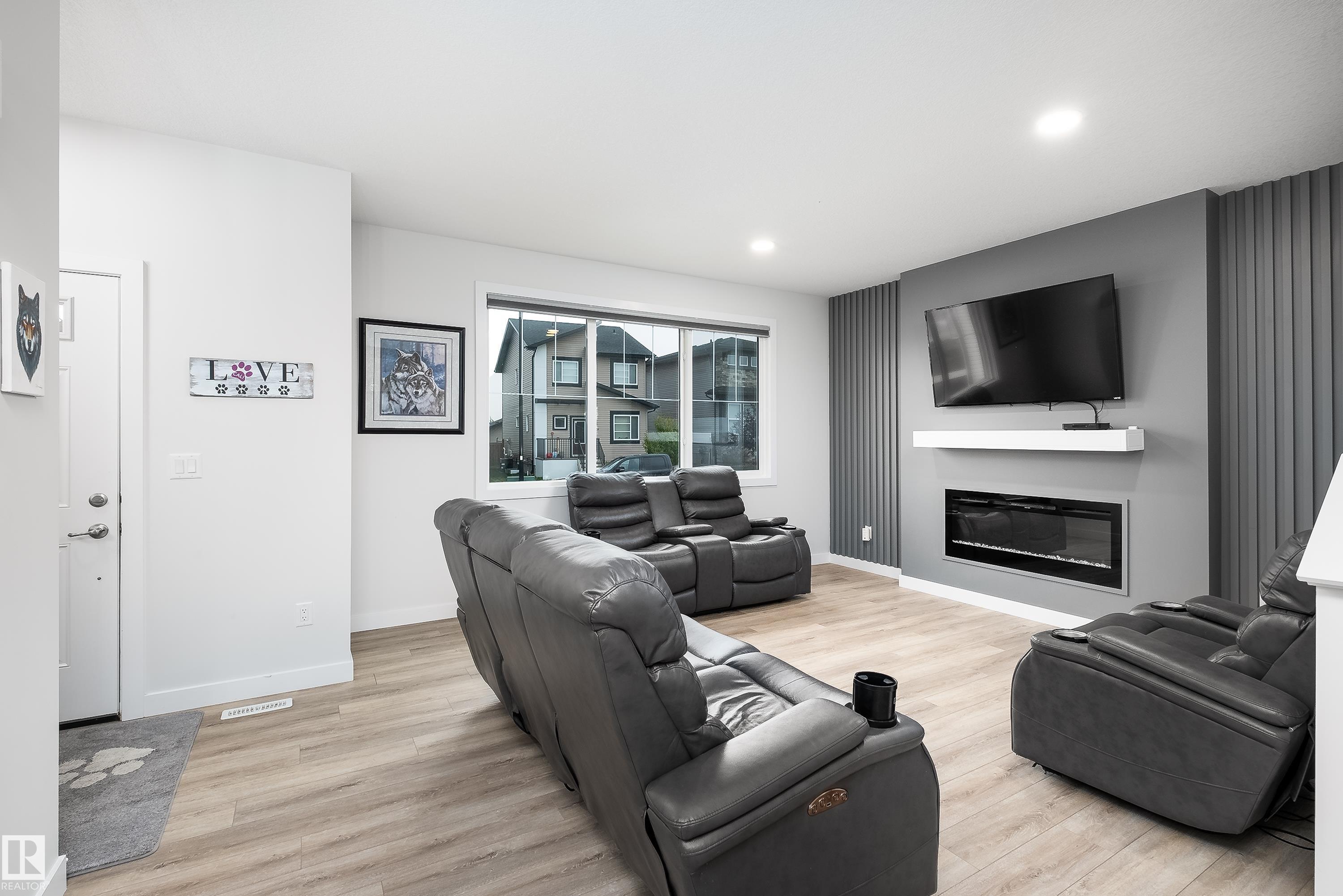 Photo 6 at 29 Harrison Gate, Harvest Ridge, Spruce Grove