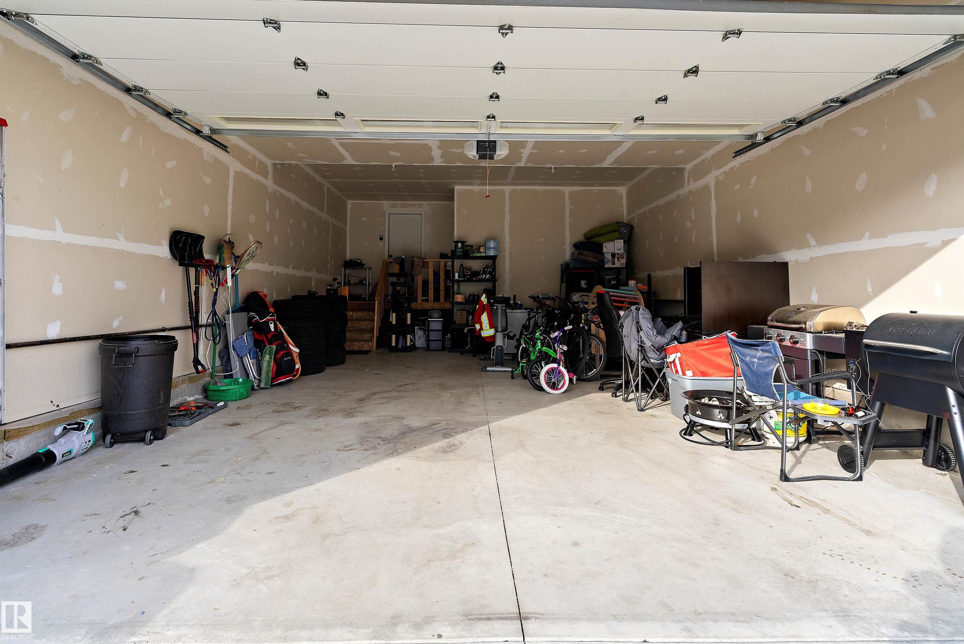 Photo 30 at 560 Stout Bend, Southfork, Leduc