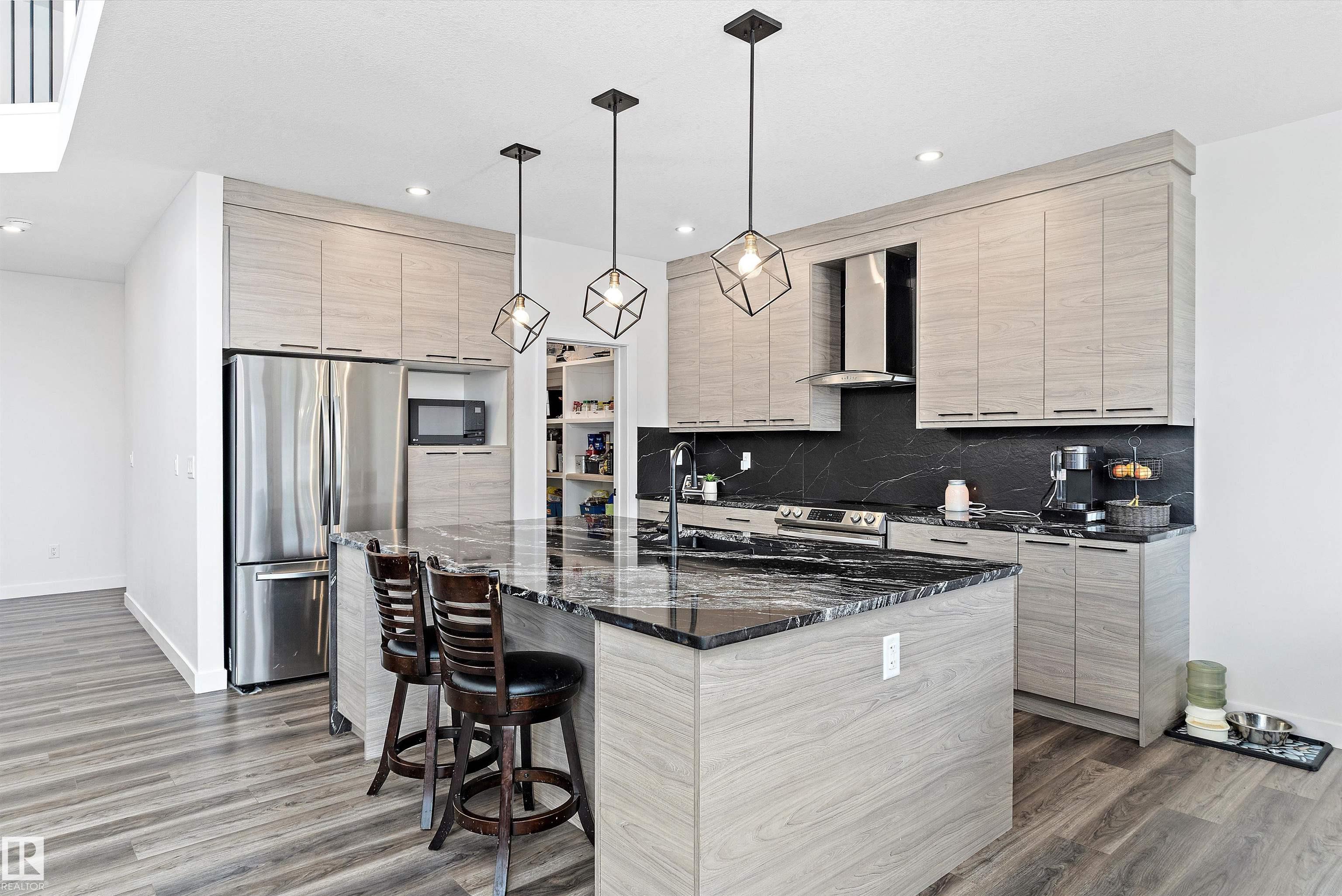 Photo 8 at 560 Stout Bend, Southfork, Leduc