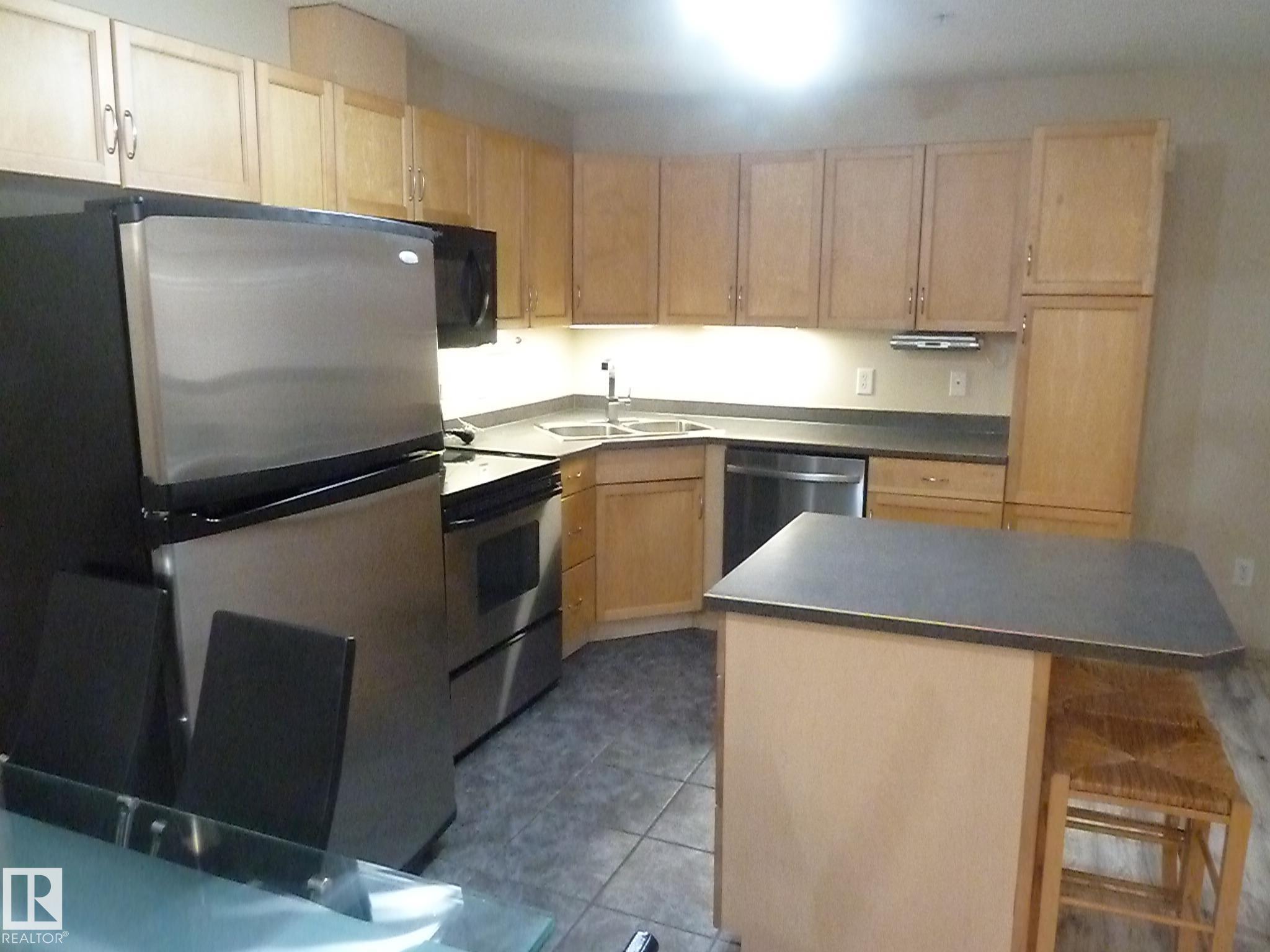 Photo 5 at 112 - 16303 95 Street NW, Eaux Claires, Edmonton