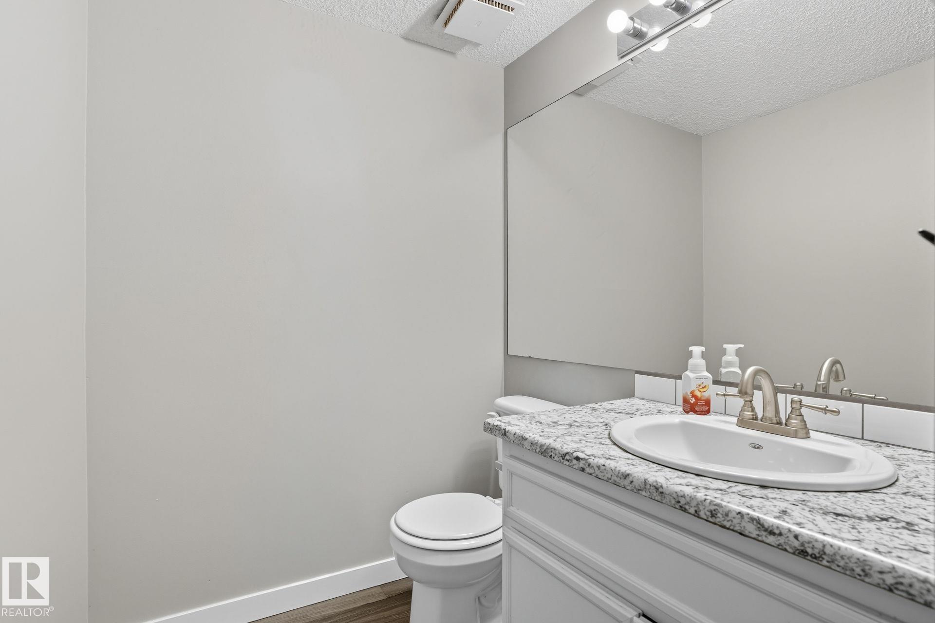 Photo 11 at 142 Kiniski Crescent NW, Kiniski Gardens, Edmonton