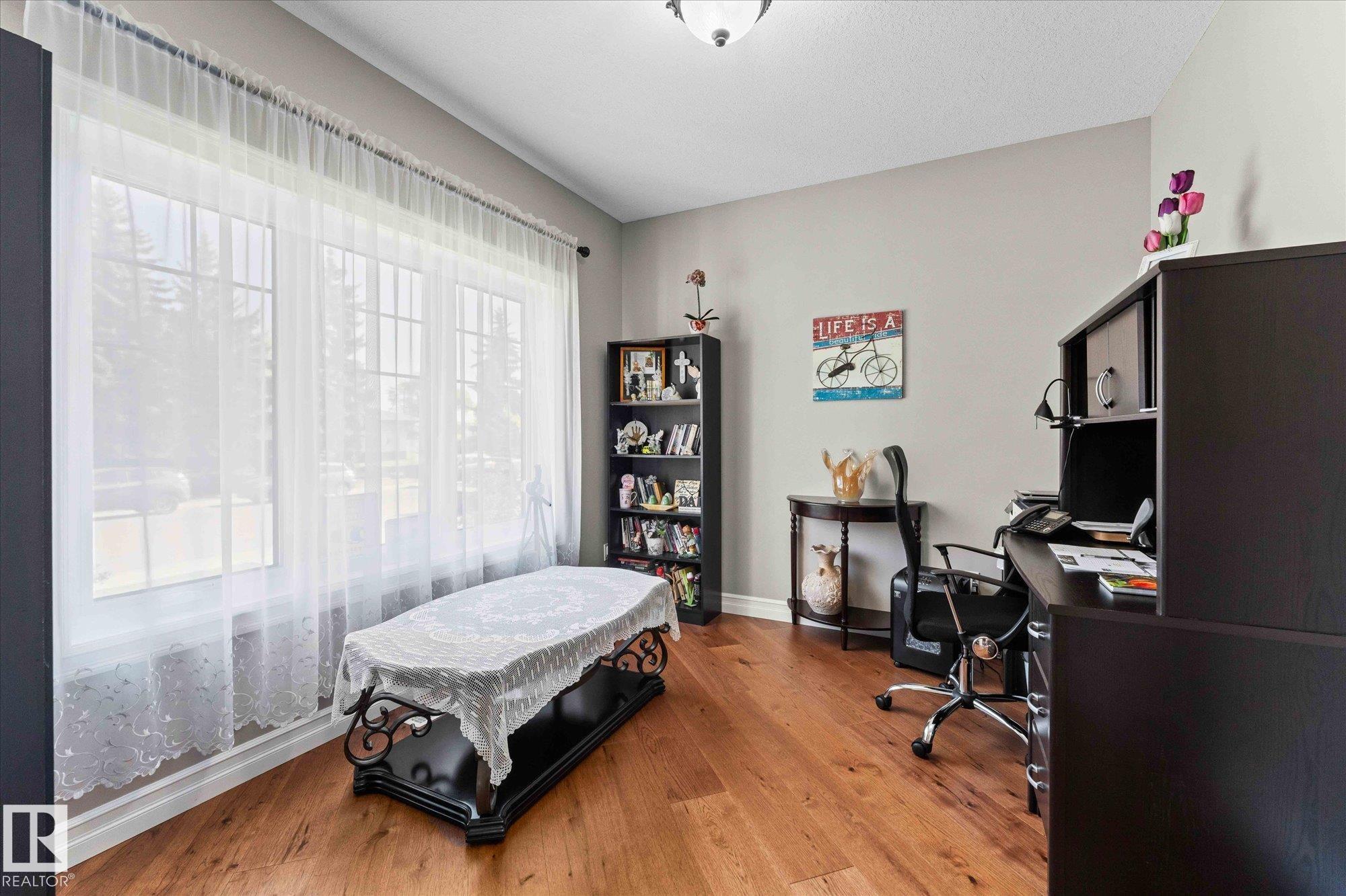 Photo 20 at 10516 158 Street NW, Britannia Youngstown, Edmonton