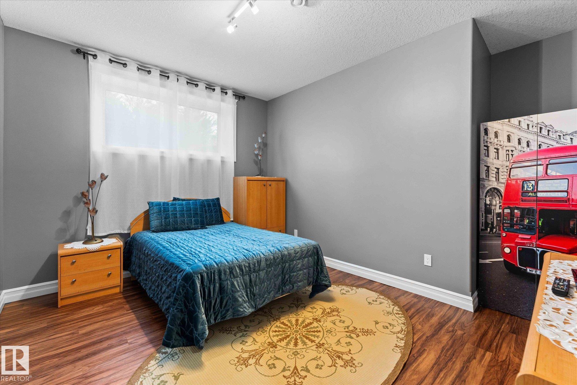 Photo 39 at 10516 158 Street NW, Britannia Youngstown, Edmonton