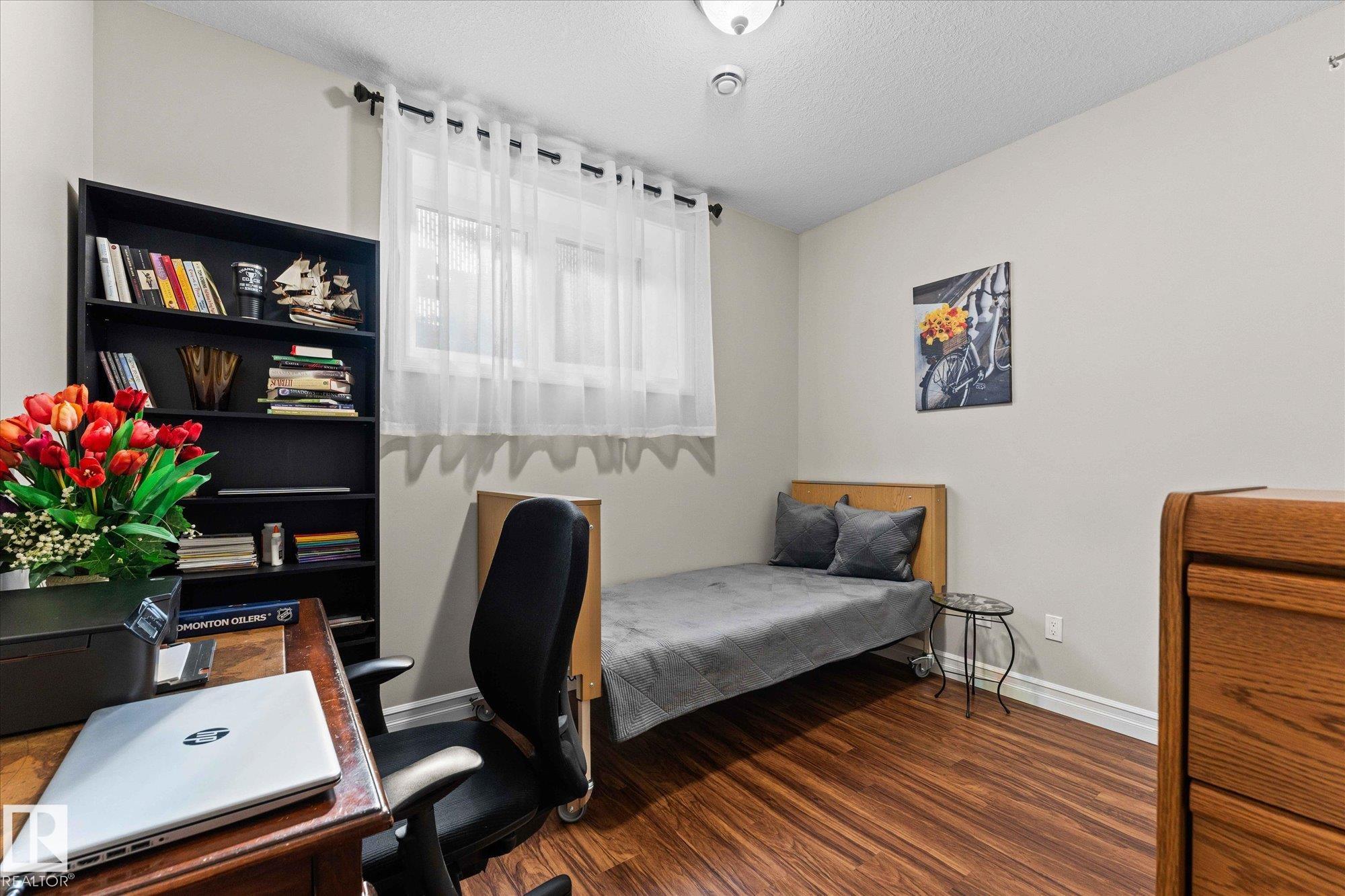 Photo 43 at 10516 158 Street NW, Britannia Youngstown, Edmonton