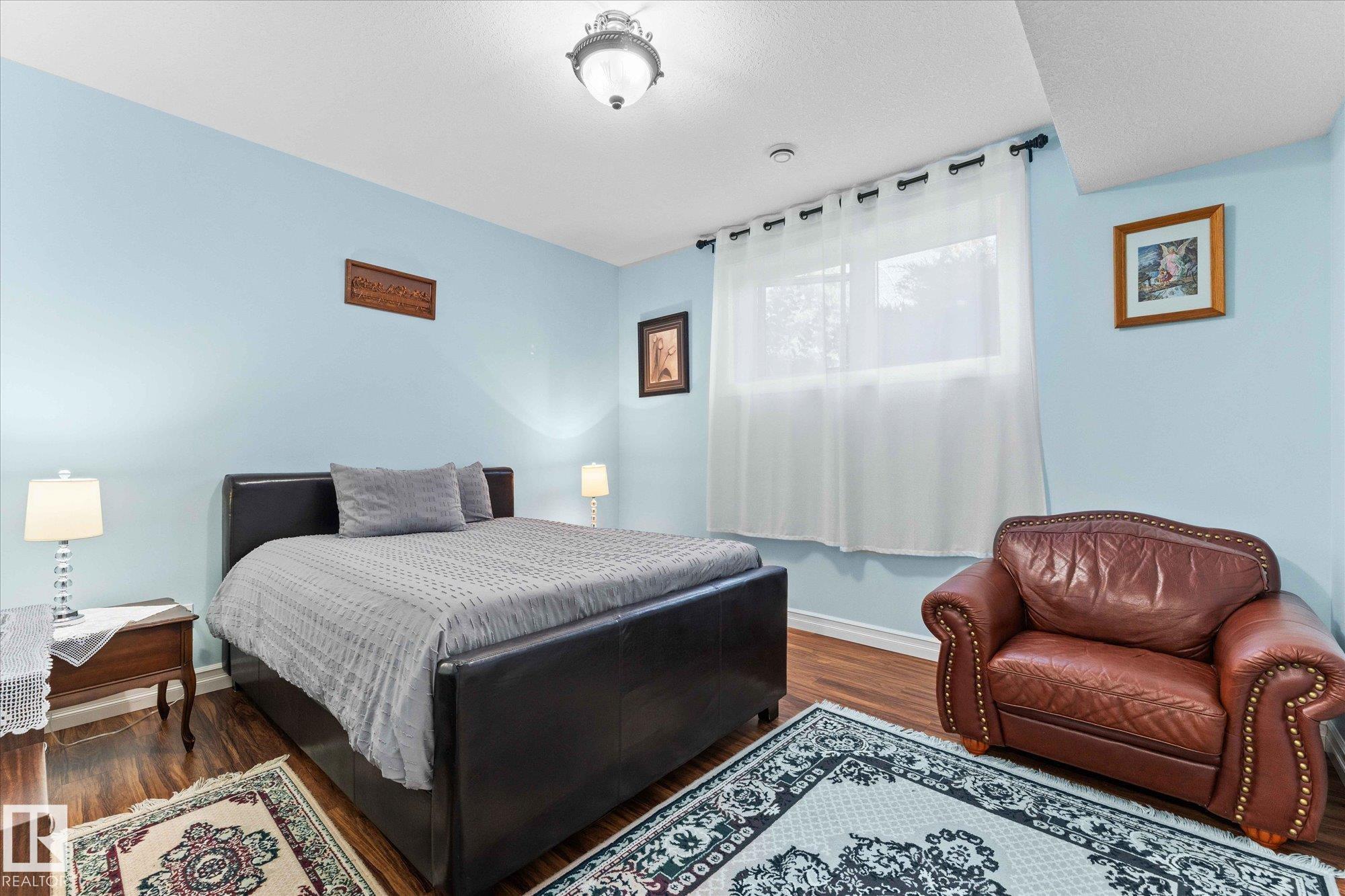 Photo 45 at 10516 158 Street NW, Britannia Youngstown, Edmonton