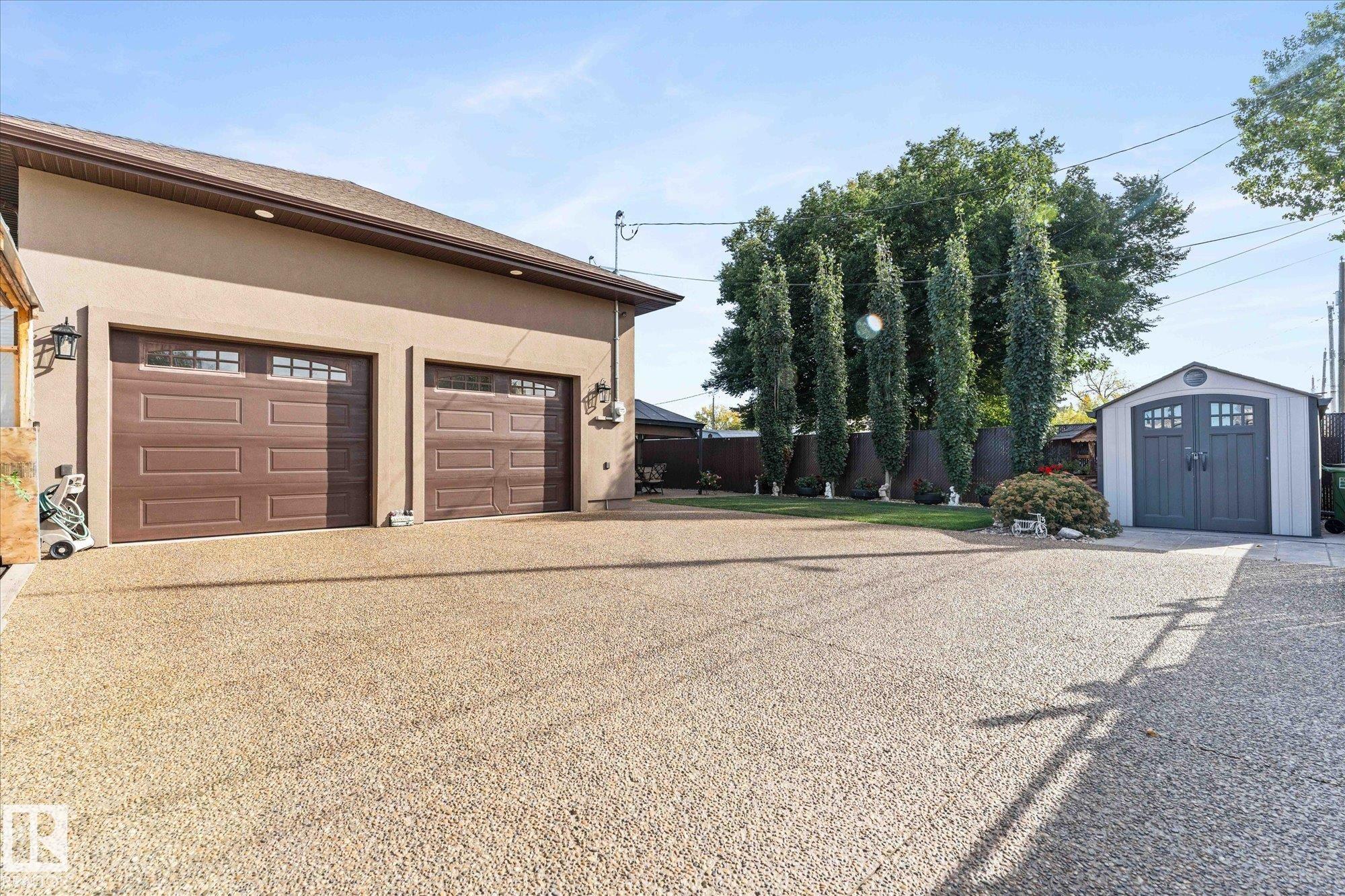 Photo 57 at 10516 158 Street NW, Britannia Youngstown, Edmonton