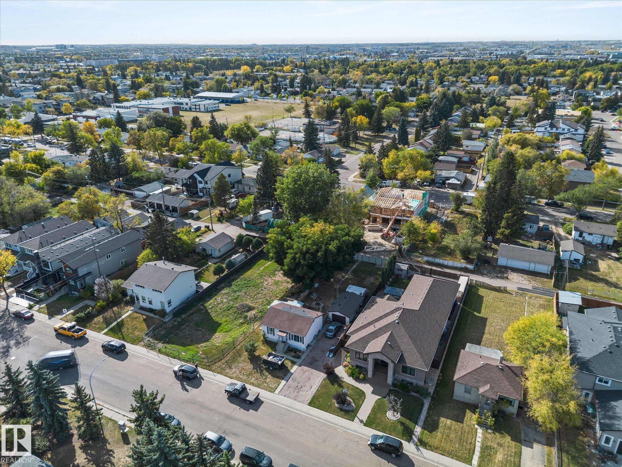 Photo 65 at 10516 158 Street NW, Britannia Youngstown, Edmonton
