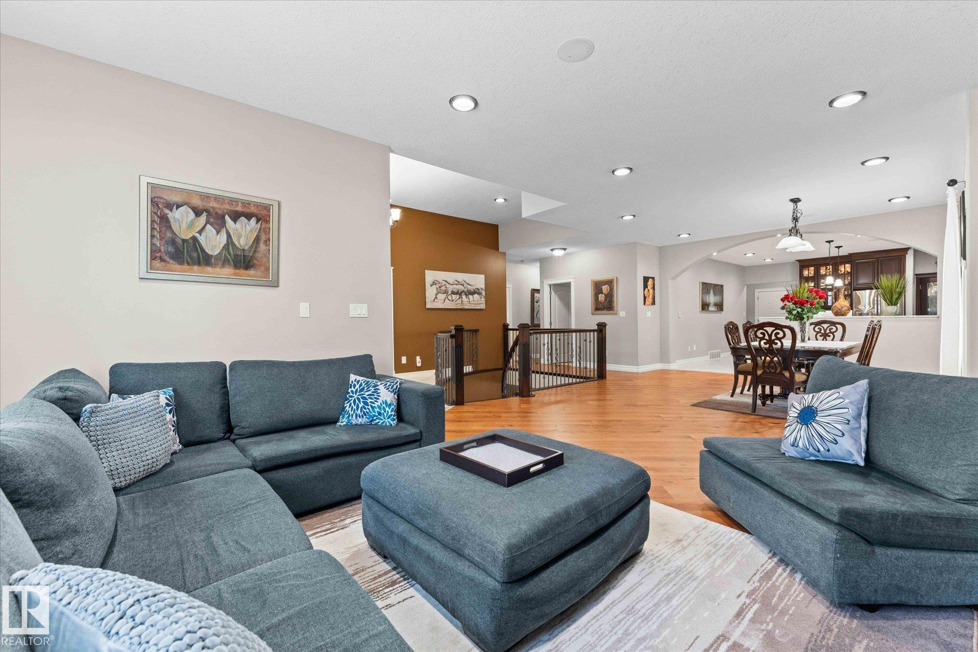 Photo 9 at 10516 158 Street NW, Britannia Youngstown, Edmonton