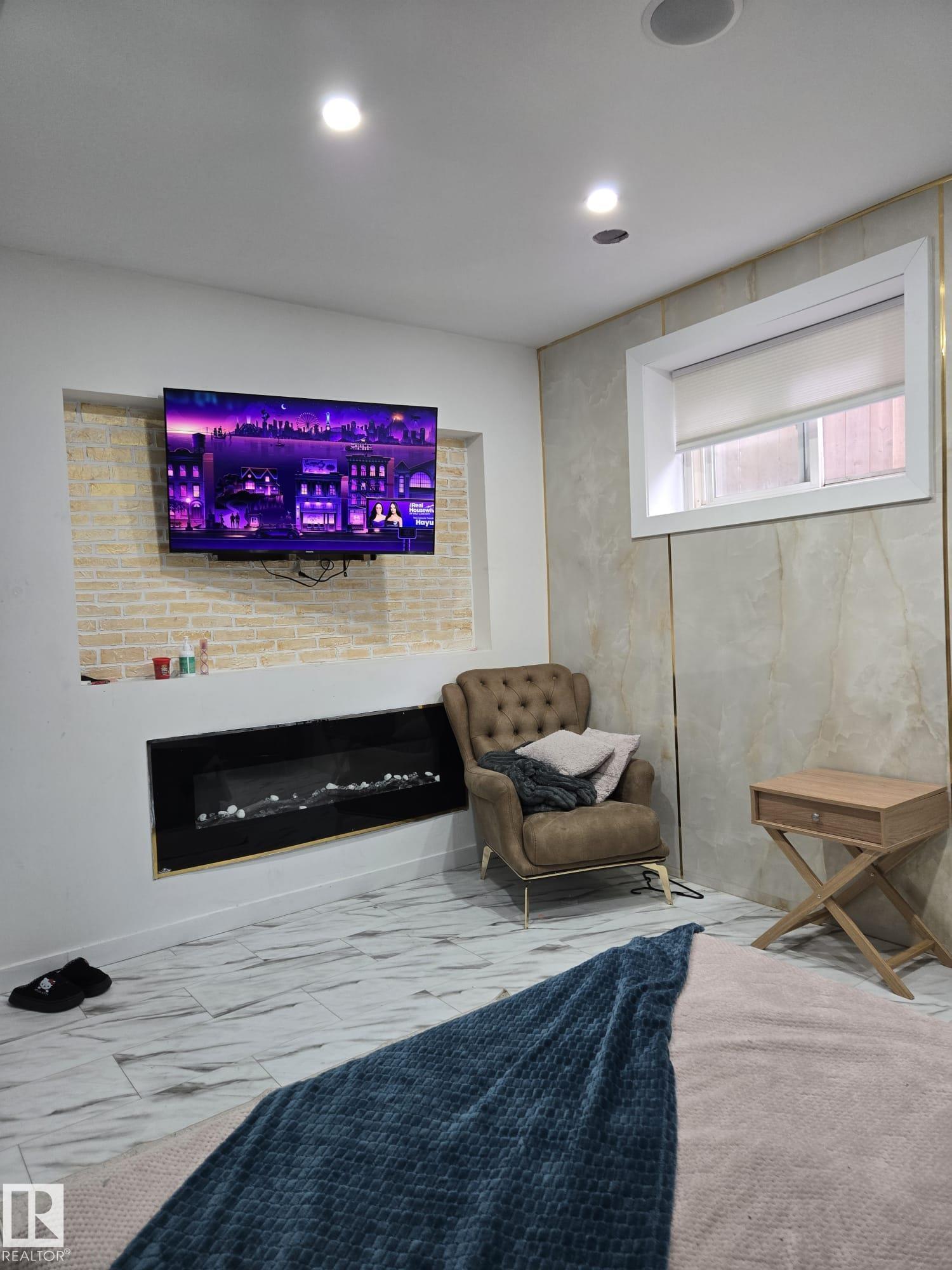 Photo 12 at 15116 32 Street NW, Kirkness, Edmonton