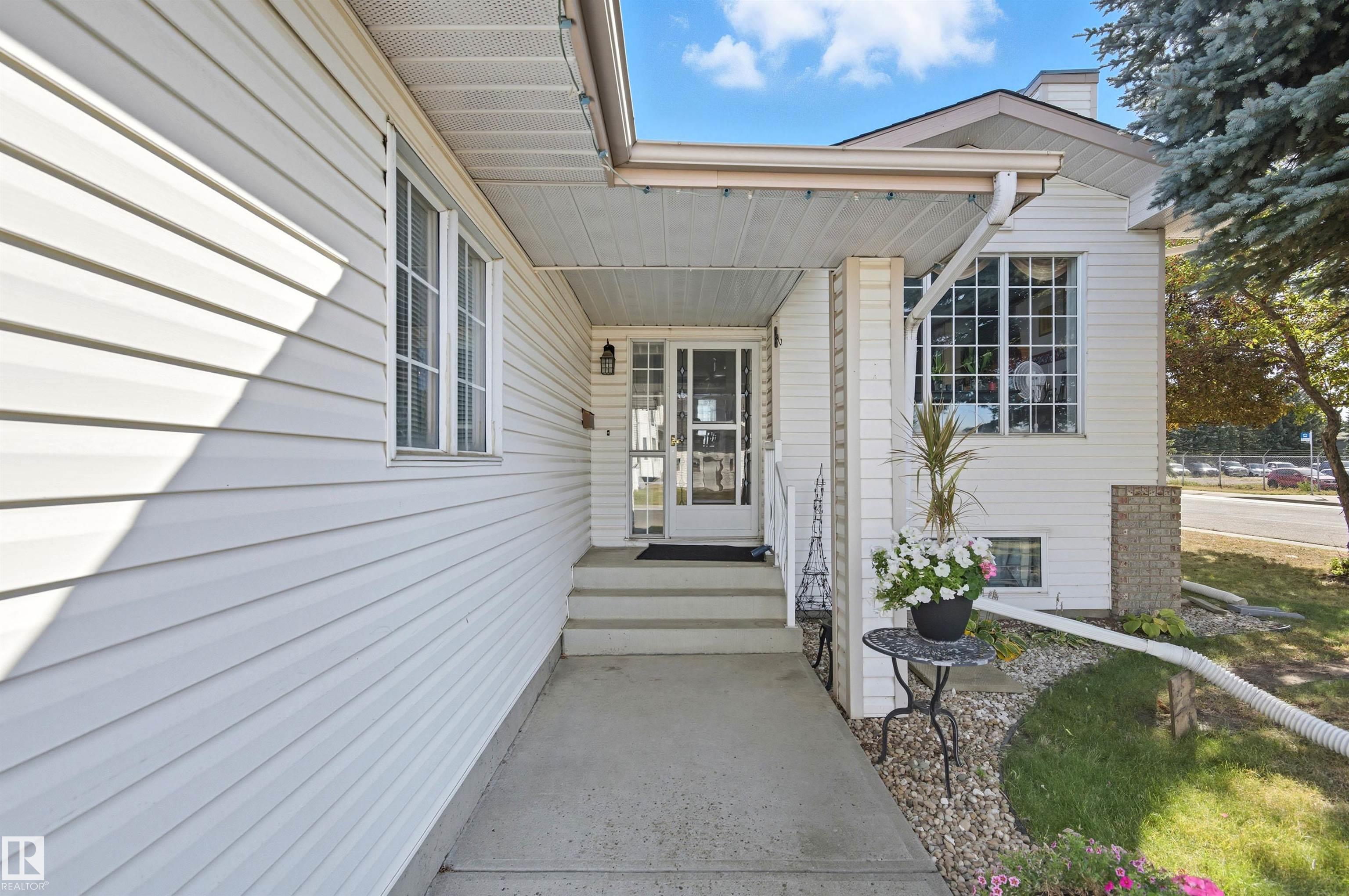 Photo 3 at 6315 162 Avenue NW, Matt Berry, Edmonton
