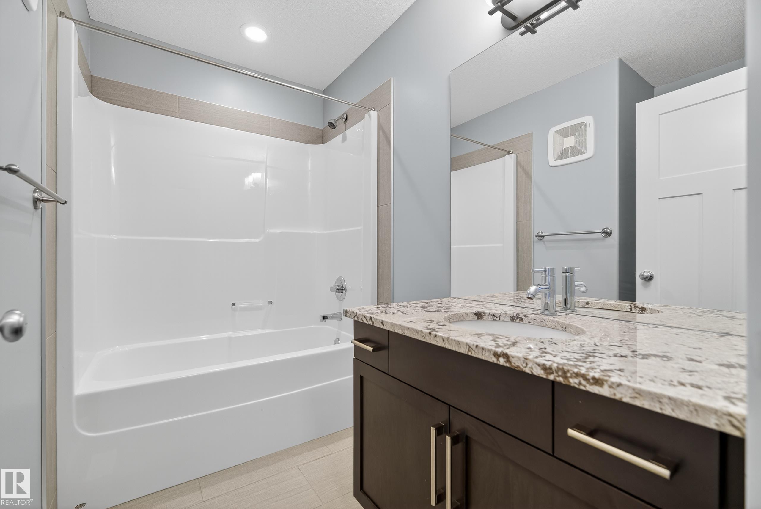 Photo 39 at 2 Ellice Bend, South Pointe, Fort Saskatchewan