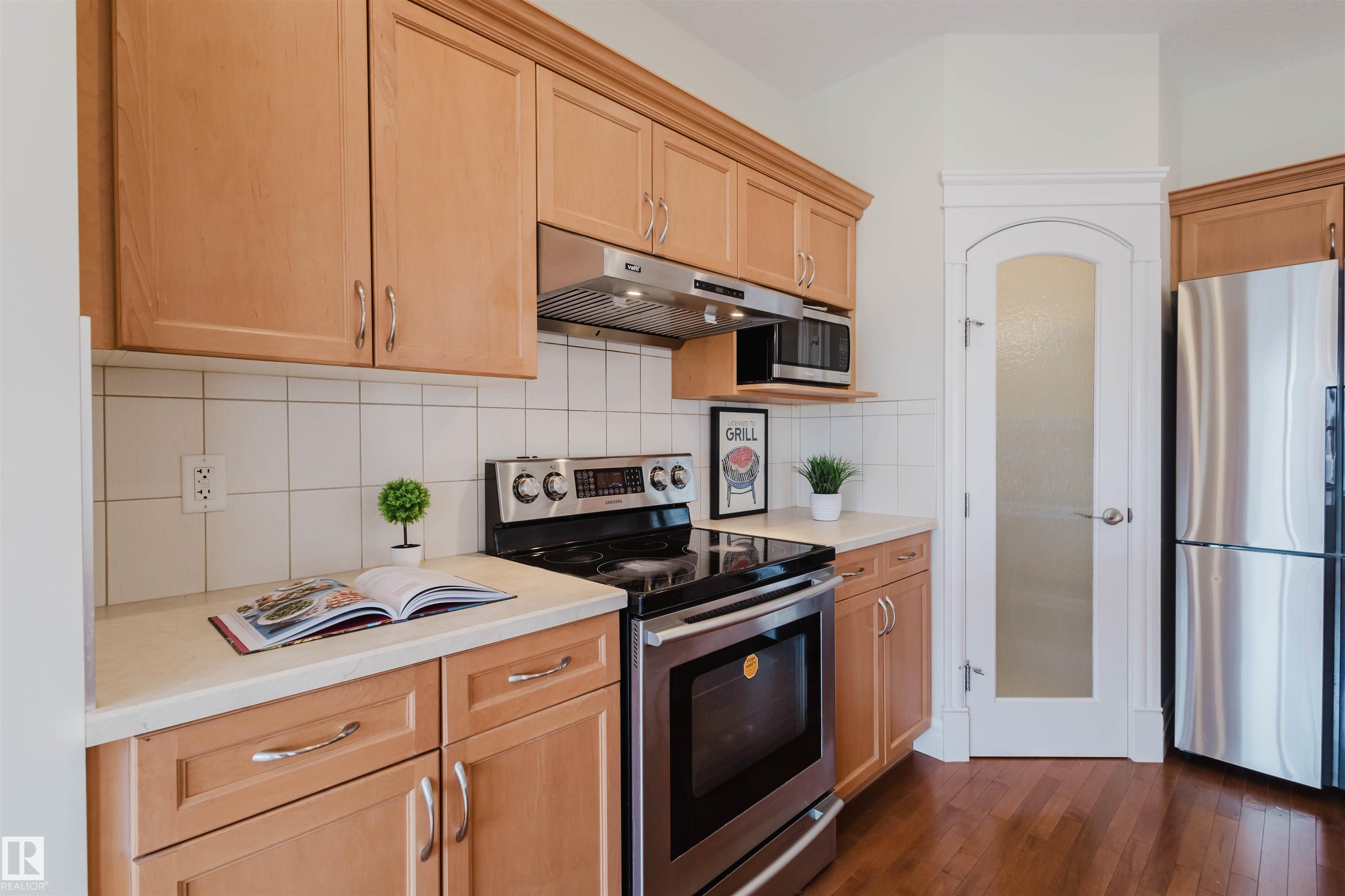Photo 14 at 1409 114b Street SW, Rutherford, Edmonton