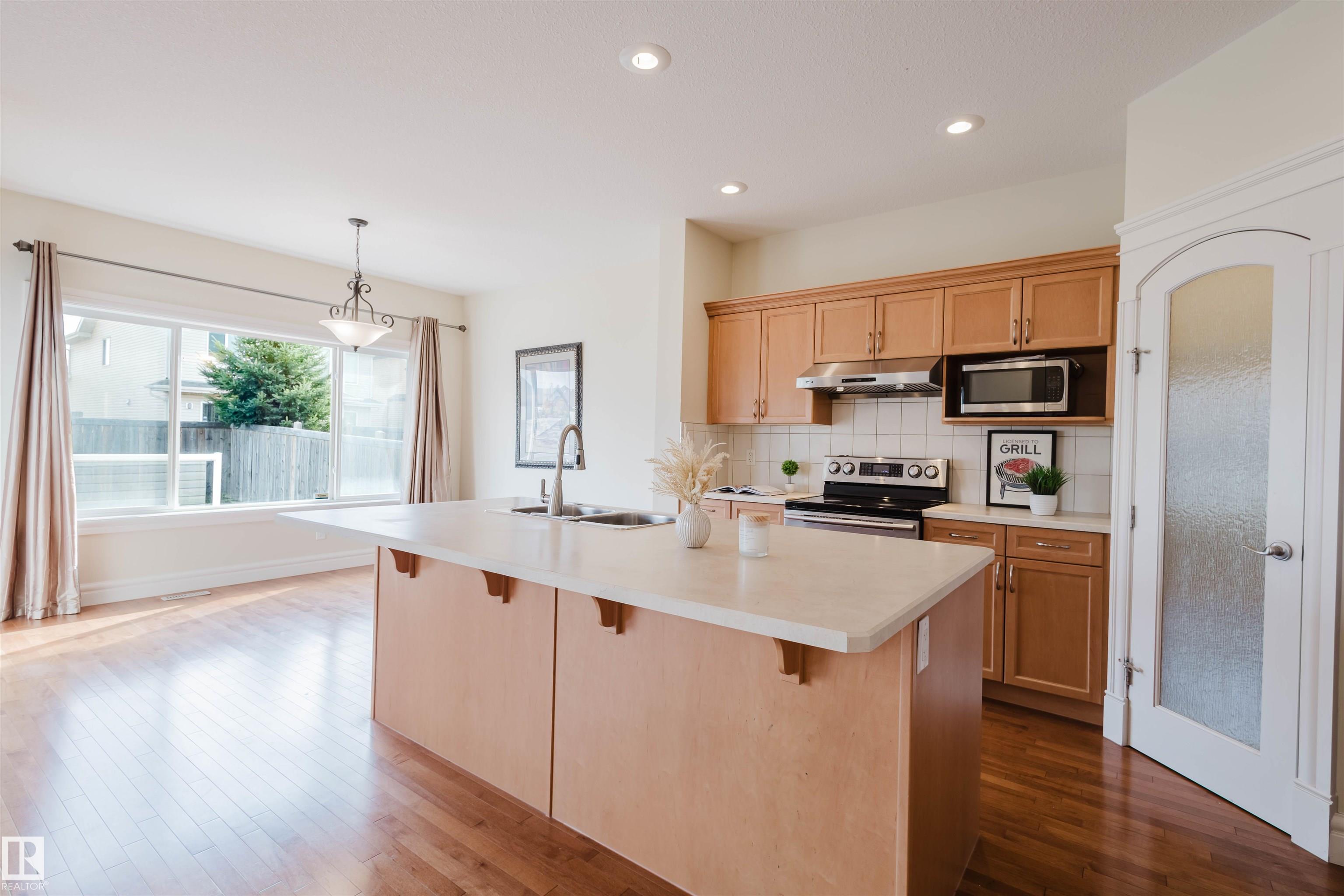 Photo 9 at 1409 114b Street SW, Rutherford, Edmonton