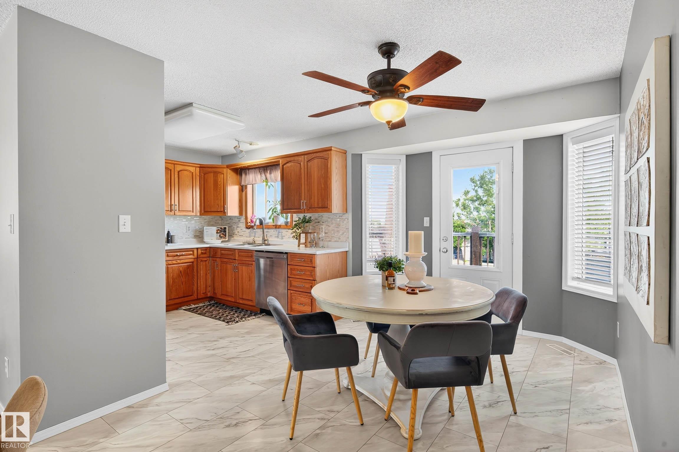 Photo 14 at 1079 Jones Crescent NW, Jackson Heights, Edmonton