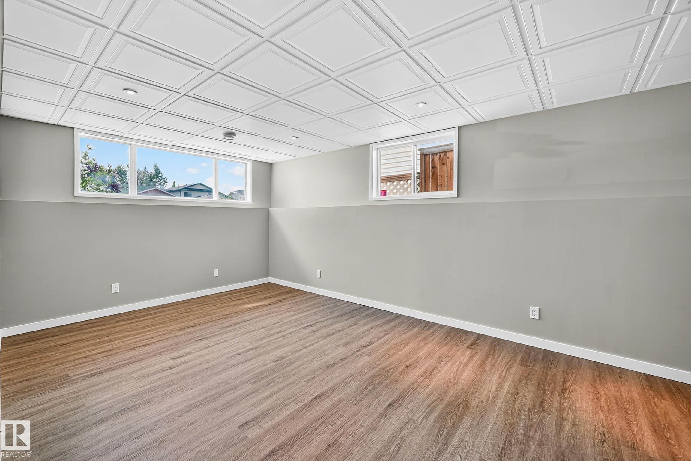 Photo 32 at 1079 Jones Crescent NW, Jackson Heights, Edmonton