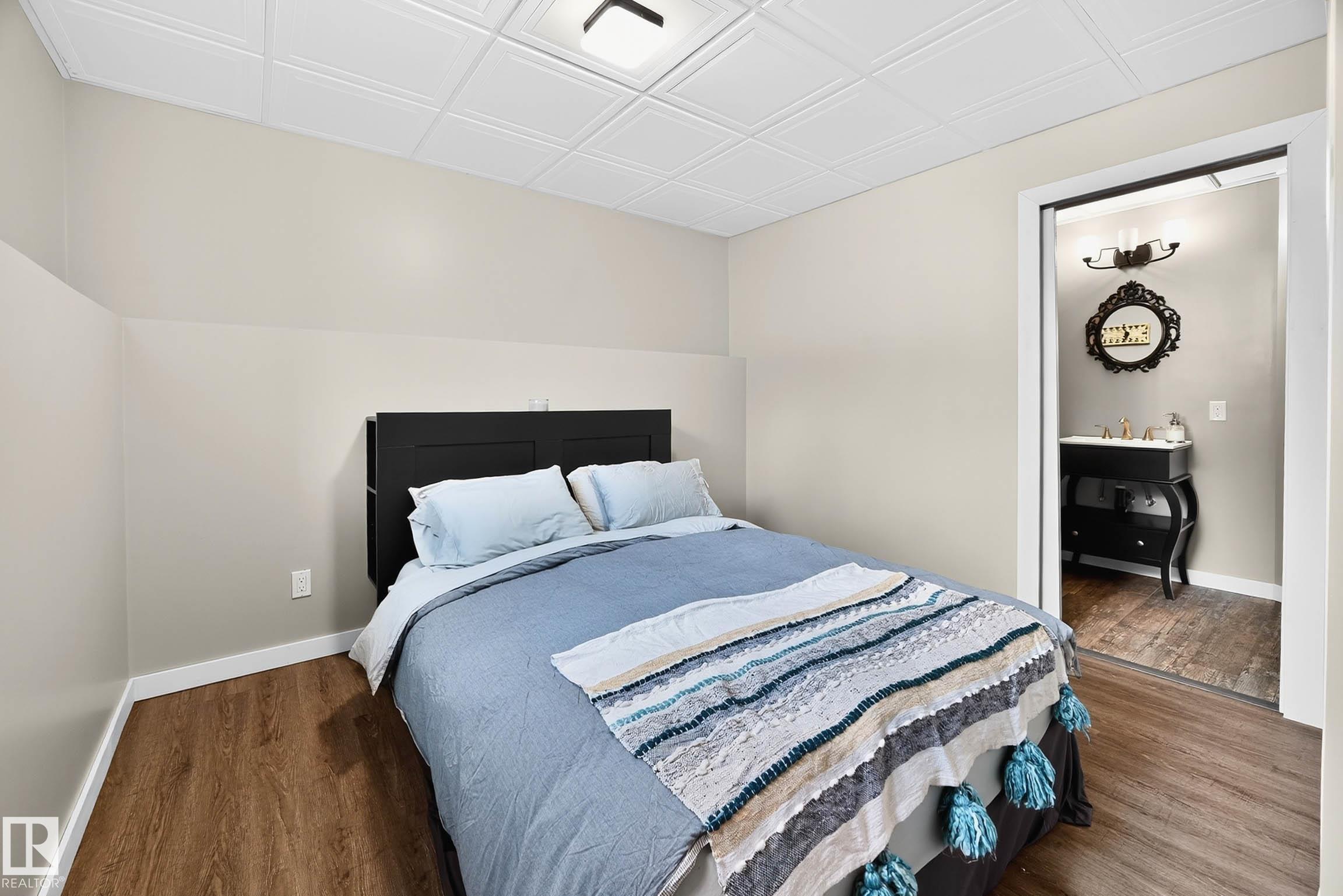 Photo 34 at 1079 Jones Crescent NW, Jackson Heights, Edmonton