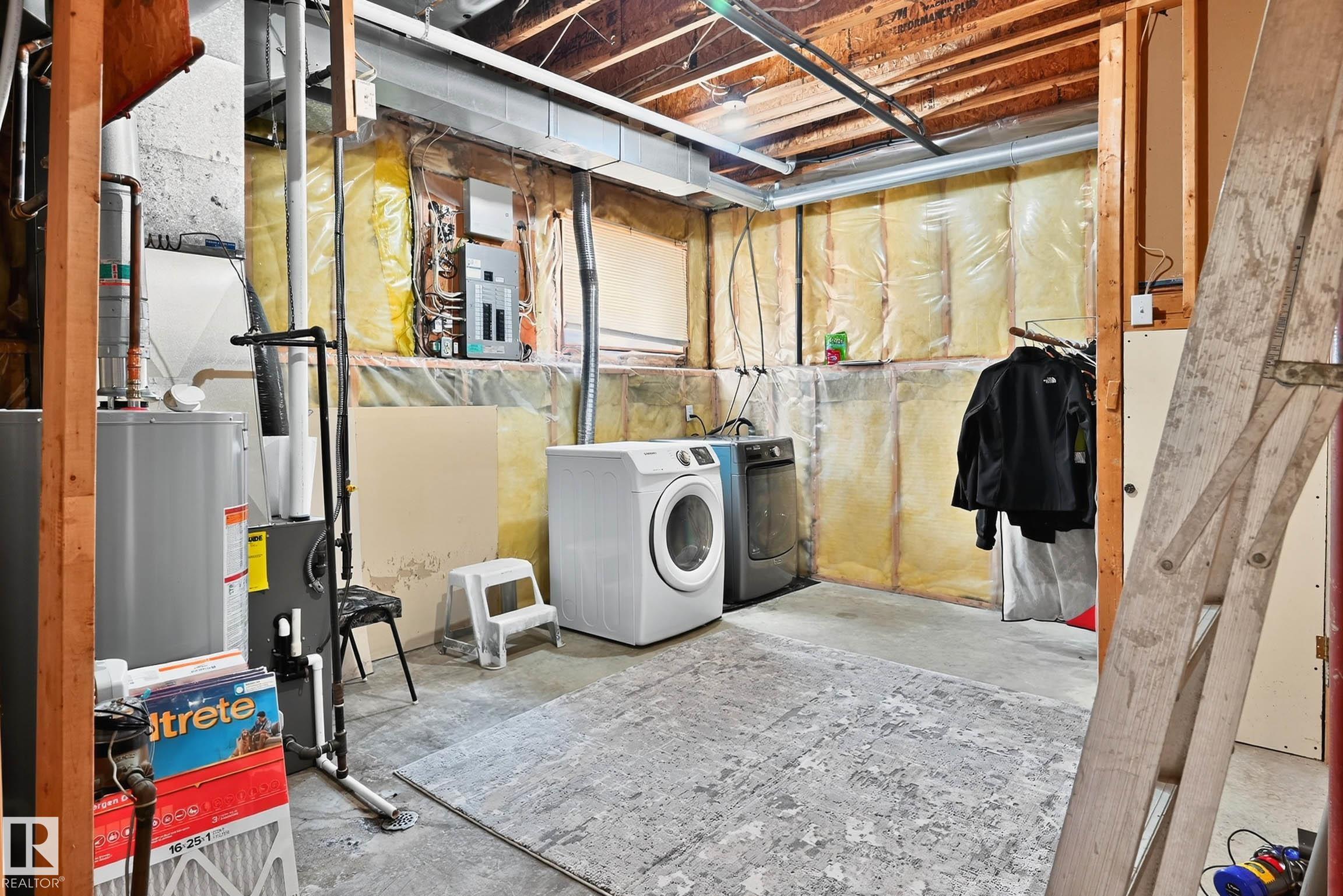 Photo 37 at 1079 Jones Crescent NW, Jackson Heights, Edmonton