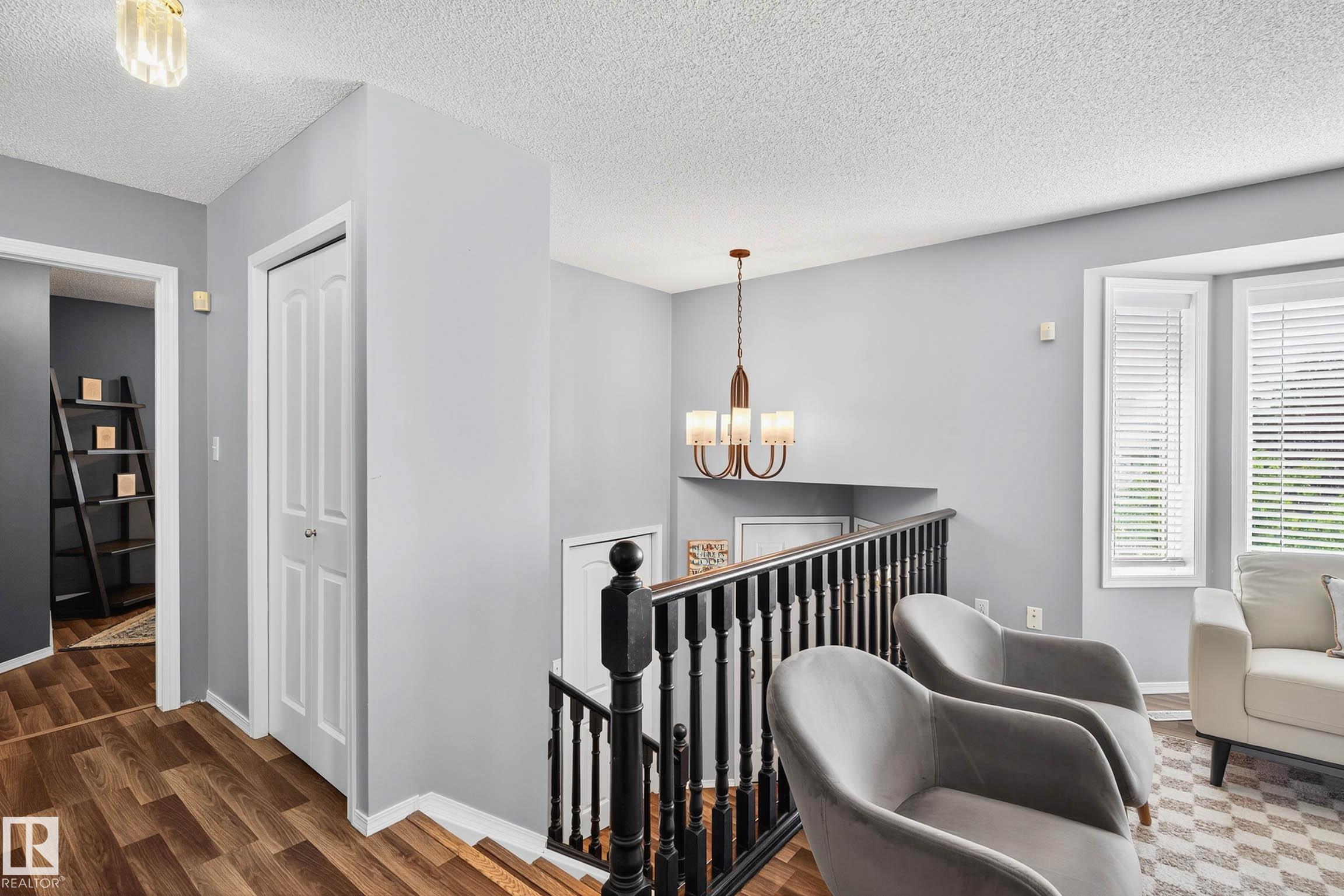 Photo 5 at 1079 Jones Crescent NW, Jackson Heights, Edmonton