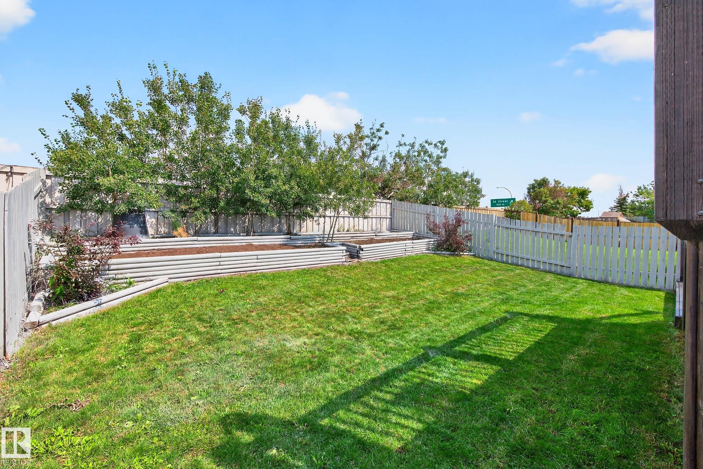 Photo 44 at 1079 Jones Crescent NW, Jackson Heights, Edmonton