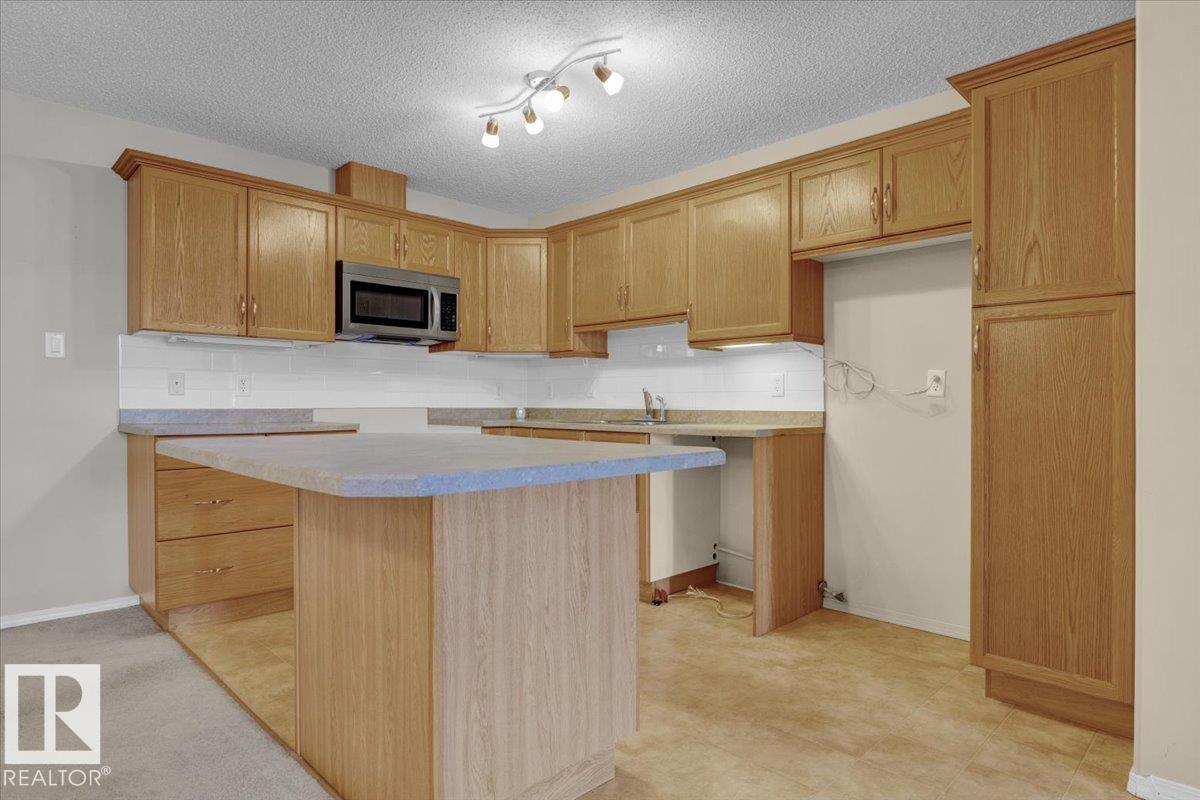 Photo 11 at 140 - 16035 132 Street NW, Oxford, Edmonton