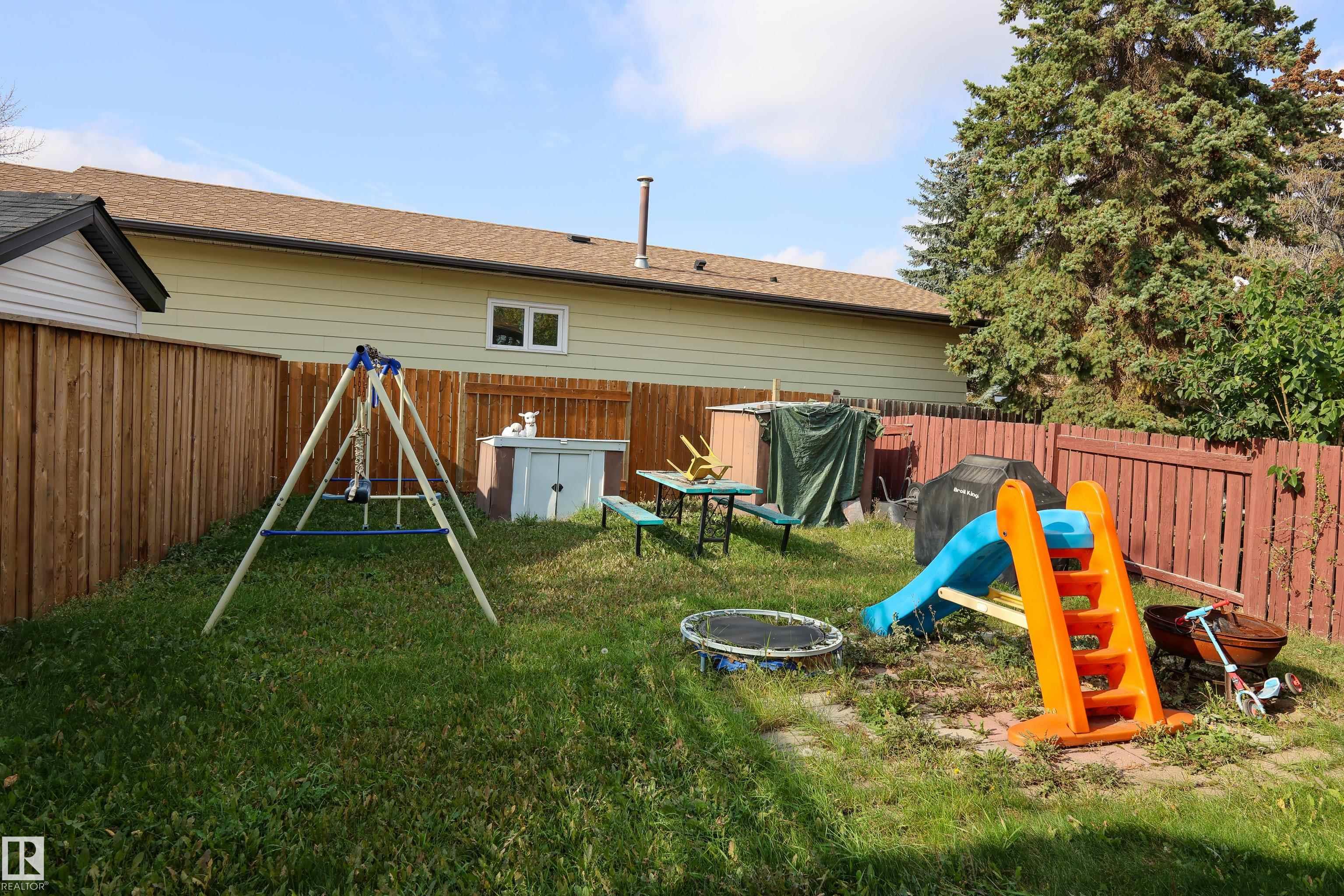 Photo 2 at 9704 104 Street, Morinville