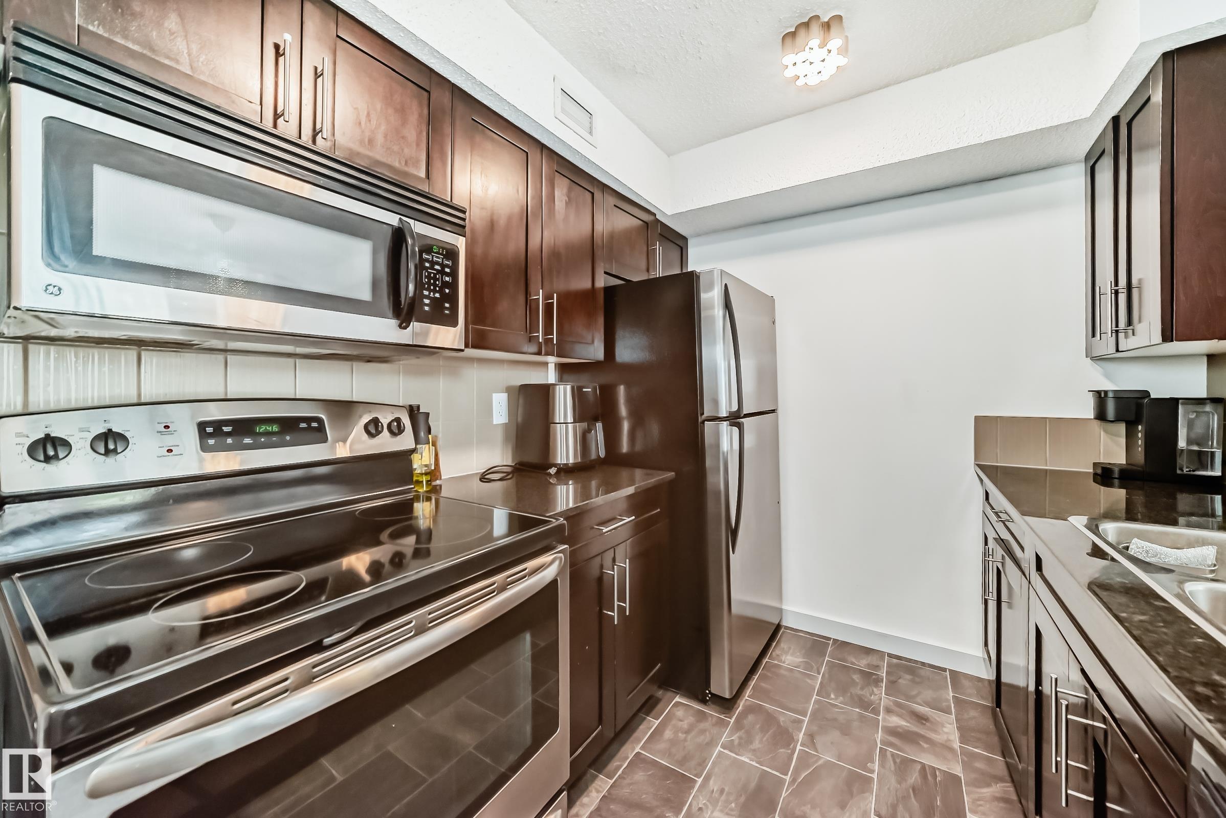 Photo 6 at 303 - 1070 Mcconachie Boulevard NW, McConachie Area, Edmonton
