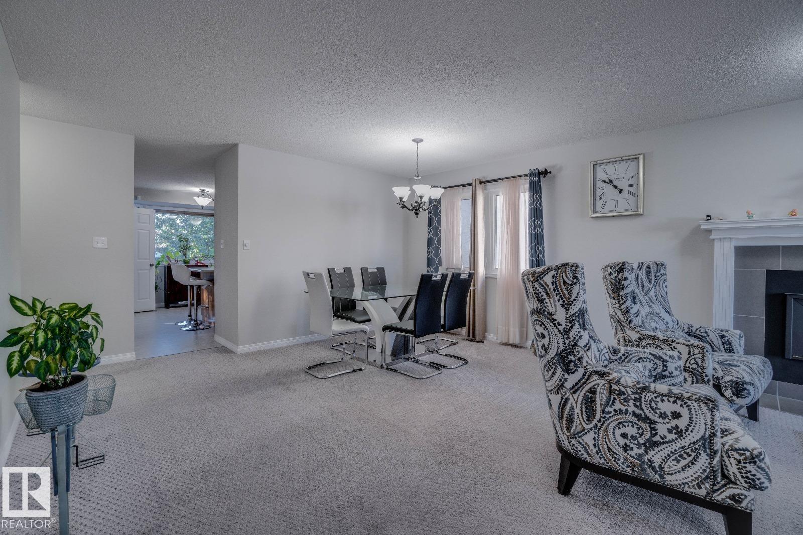 Photo 11 at 4239 29 Avenue NW, Bisset, Edmonton