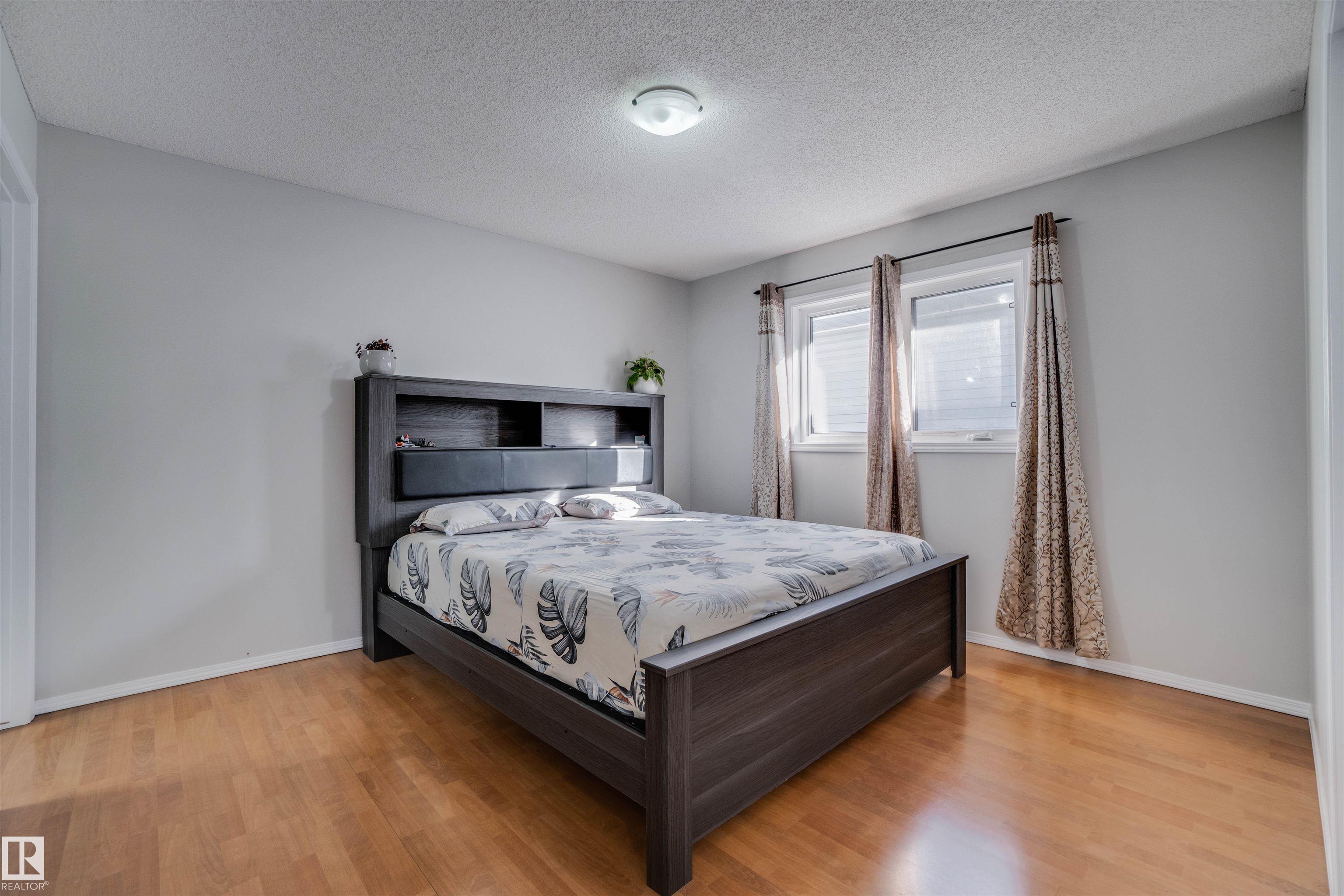 Photo 15 at 4239 29 Avenue NW, Bisset, Edmonton