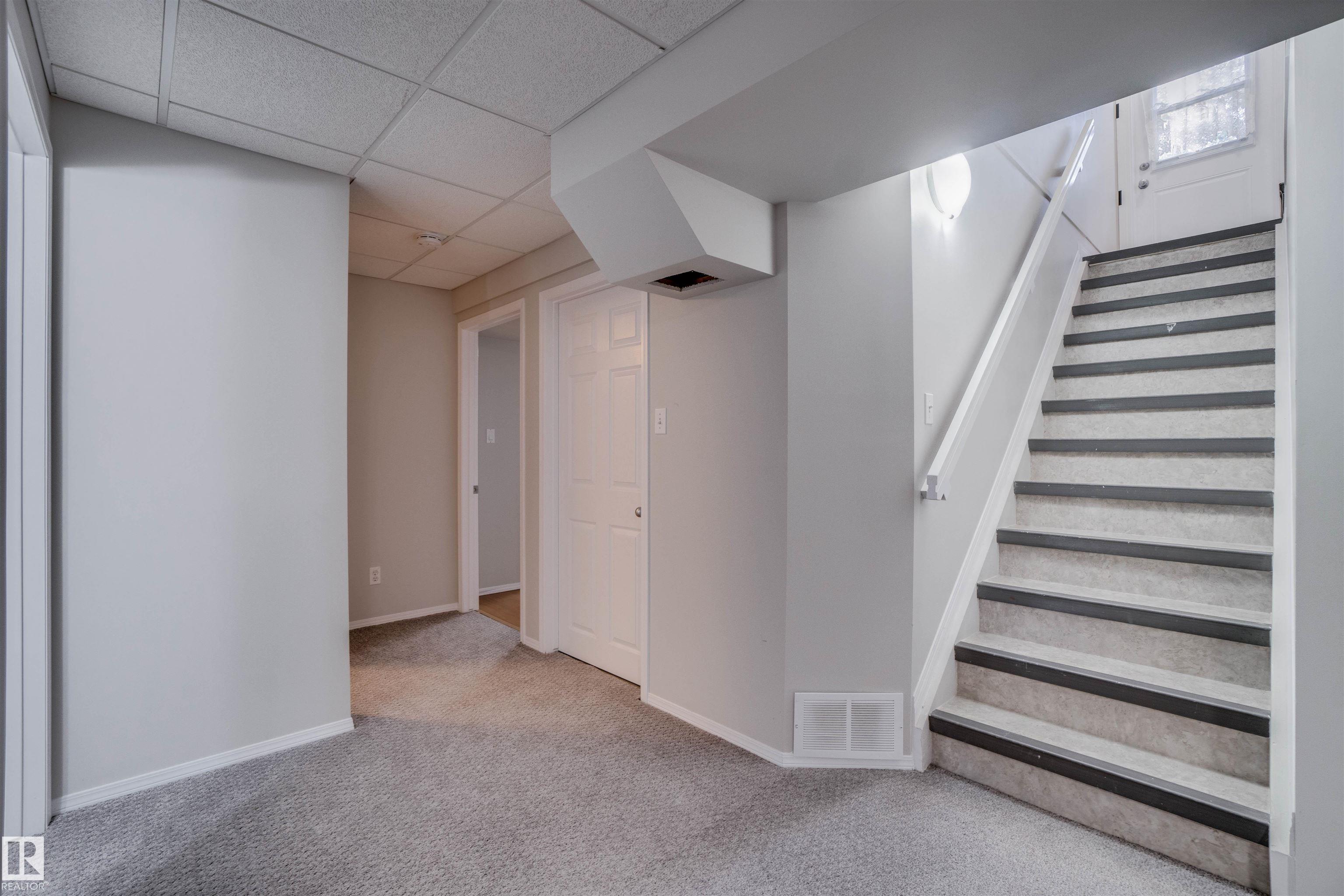 Photo 24 at 4239 29 Avenue NW, Bisset, Edmonton