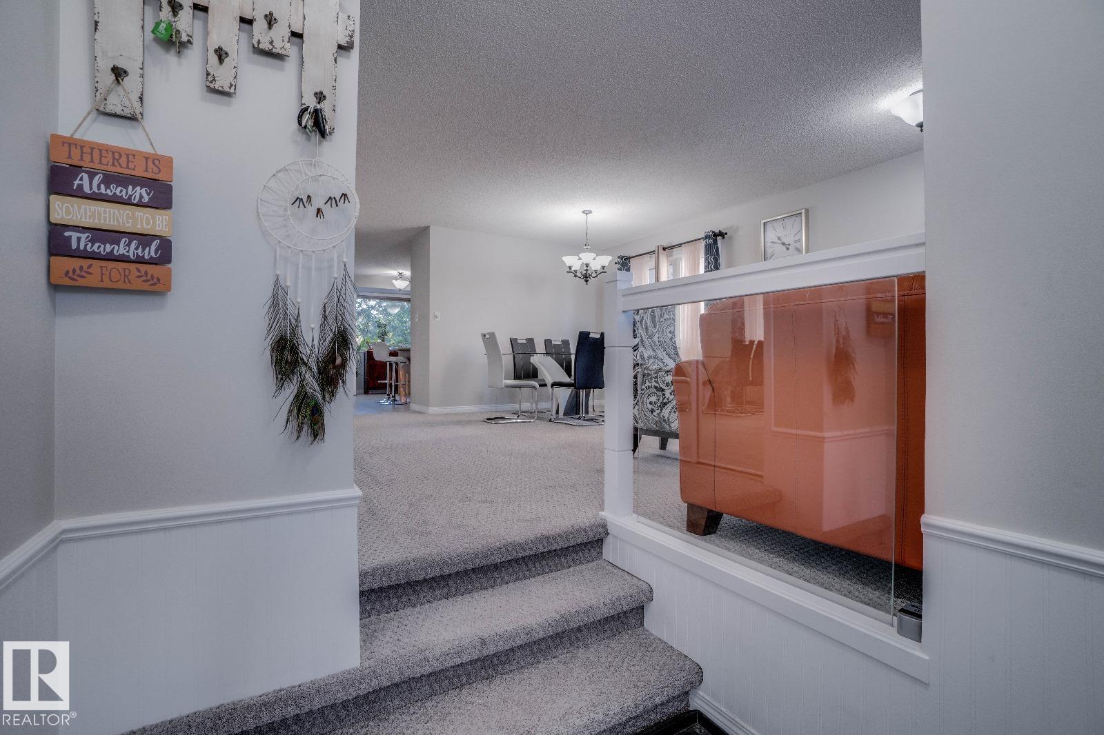 Photo 4 at 4239 29 Avenue NW, Bisset, Edmonton