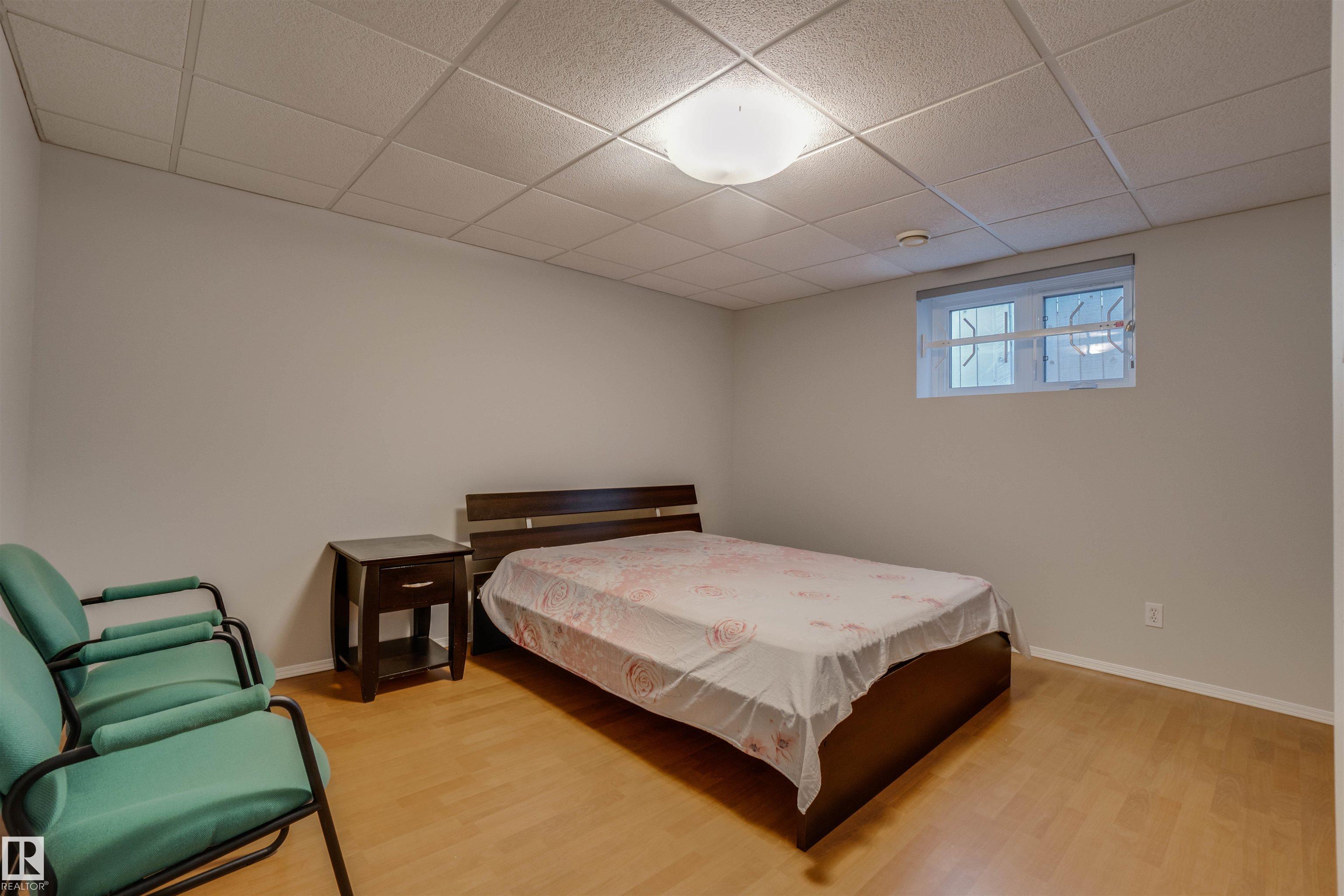 Photo 33 at 4239 29 Avenue NW, Bisset, Edmonton