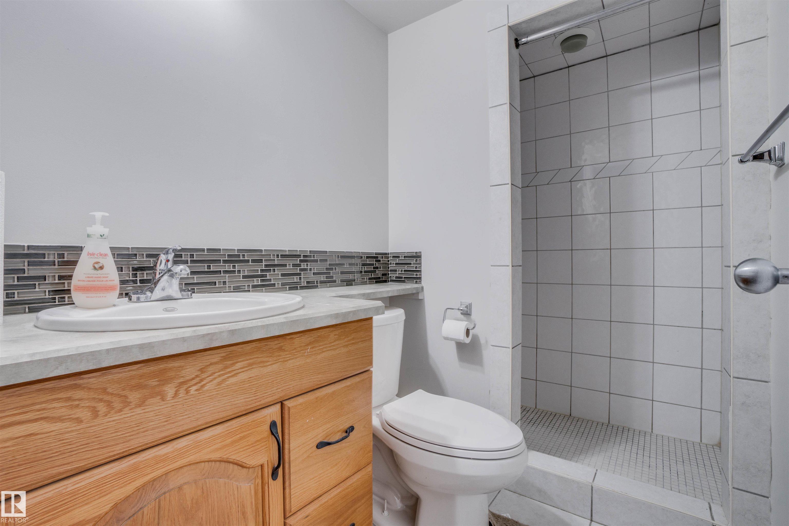 Photo 37 at 4239 29 Avenue NW, Bisset, Edmonton