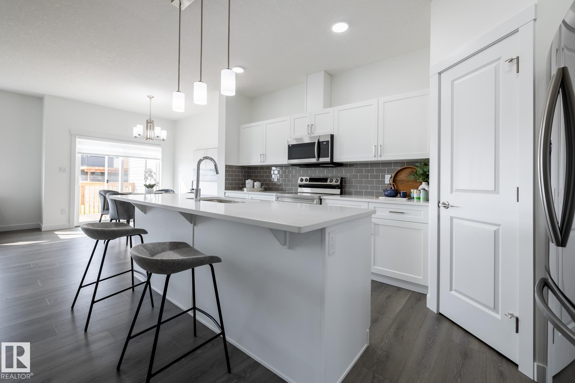 Photo 2 at 87 Hilton Cove, Spruce Ridge, Spruce Grove