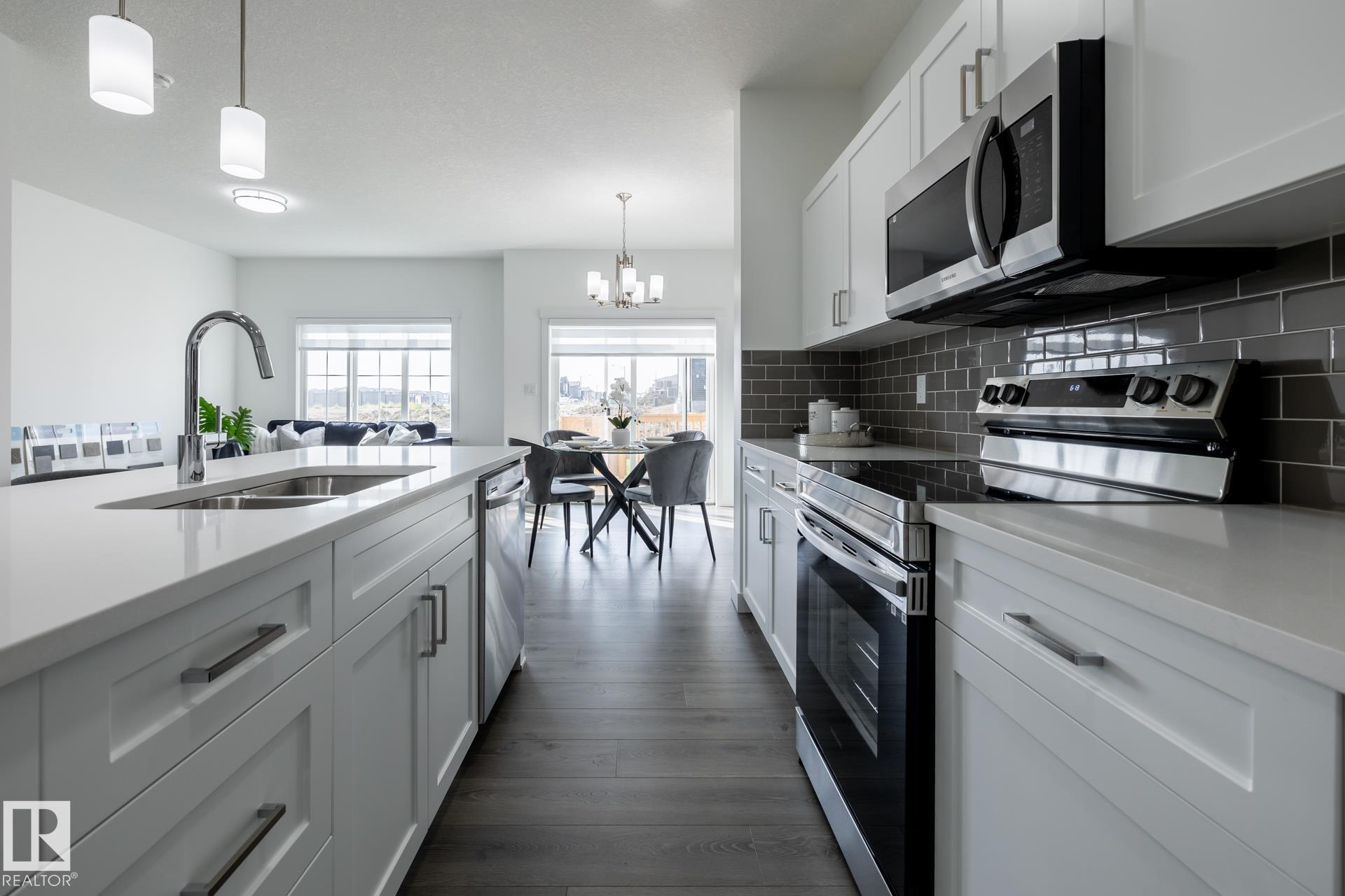 Photo 3 at 87 Hilton Cove, Spruce Ridge, Spruce Grove