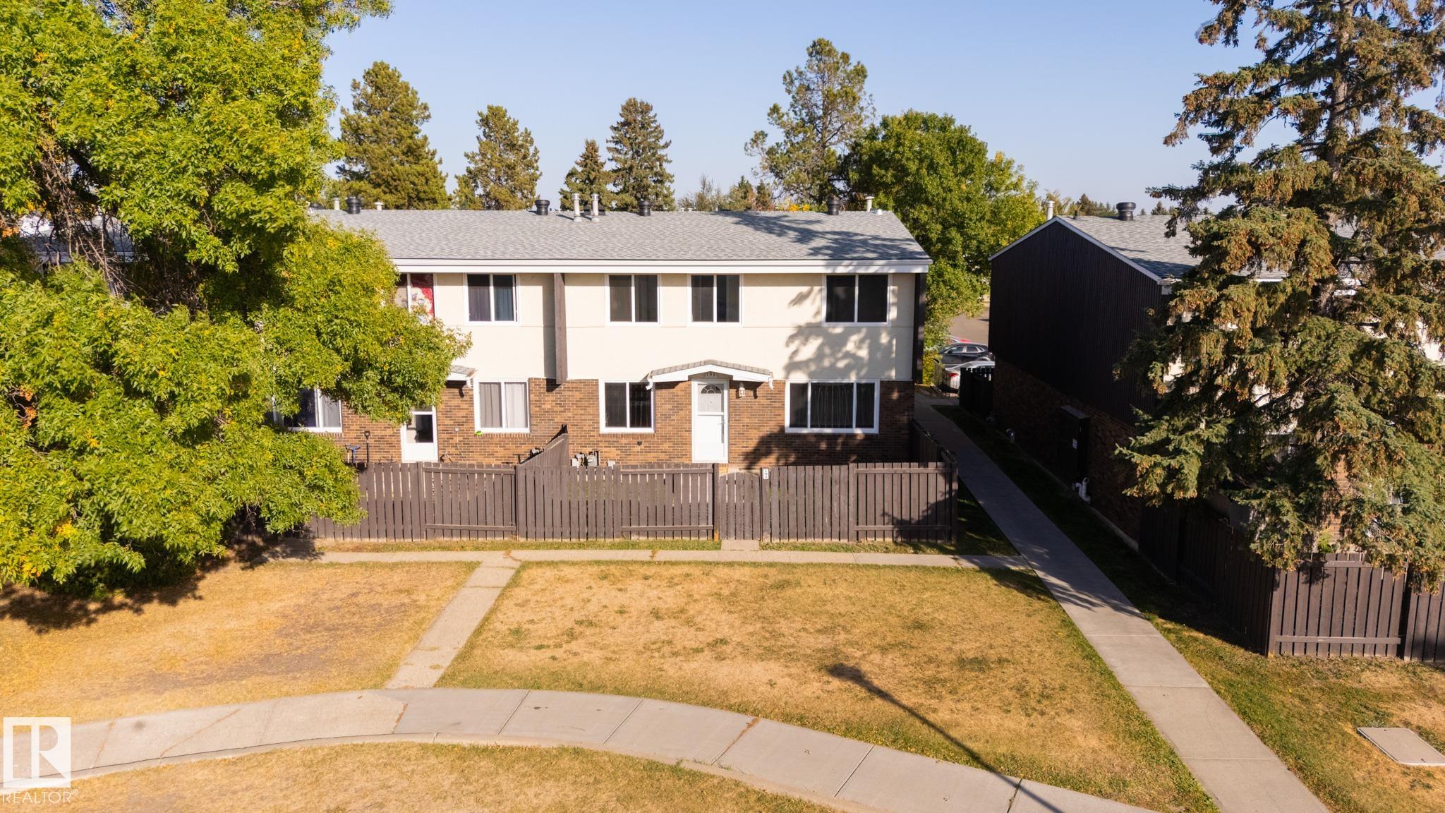 193 Roseland Village NW, Northmount, Edmonton 