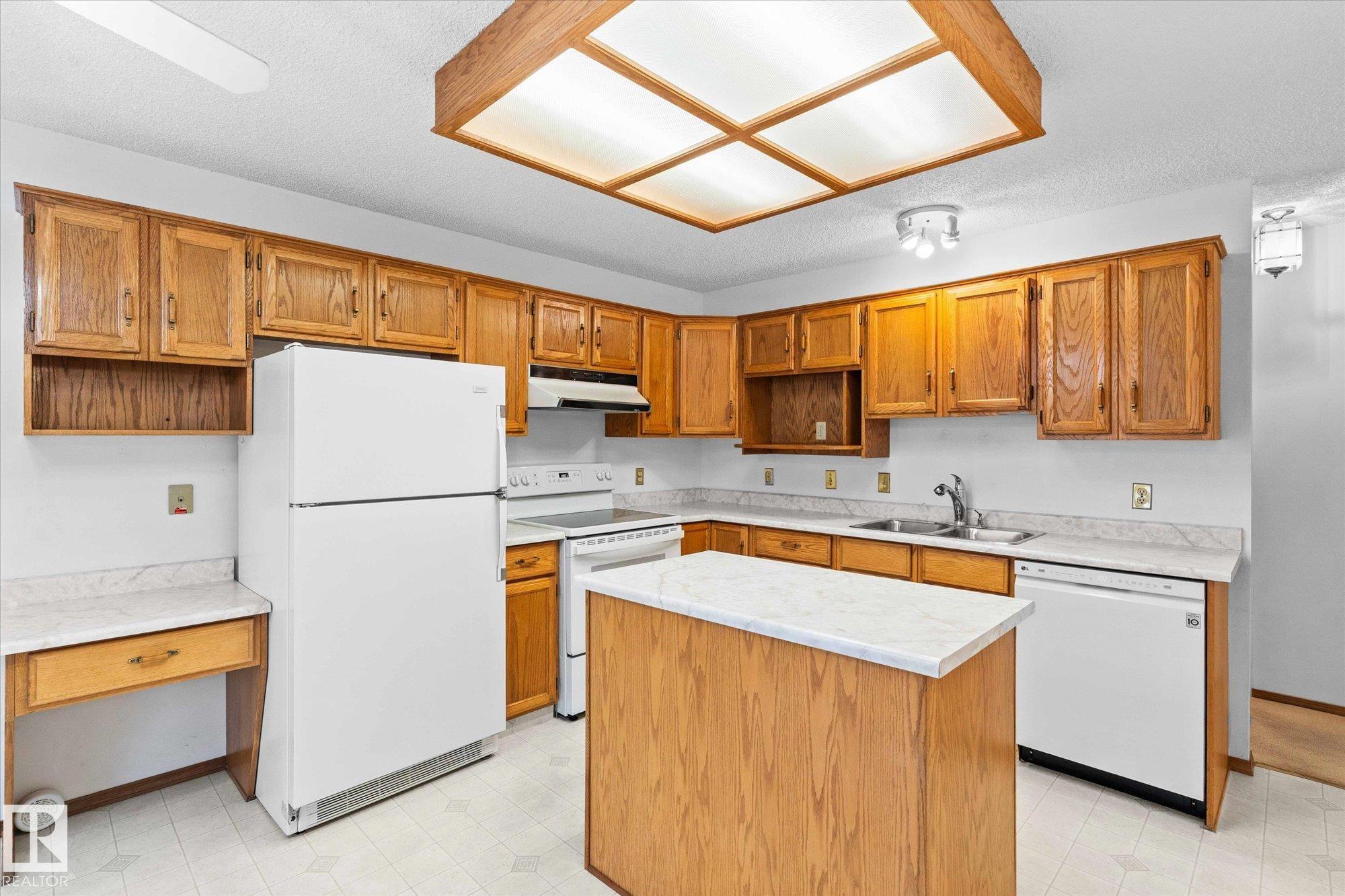 Photo 8 at 48 Mckean Way, Millgrove, Spruce Grove