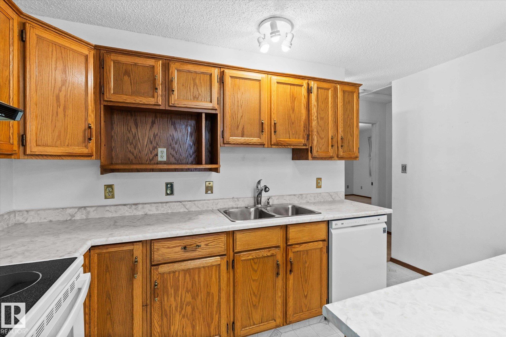 Photo 10 at 48 Mckean Way, Millgrove, Spruce Grove