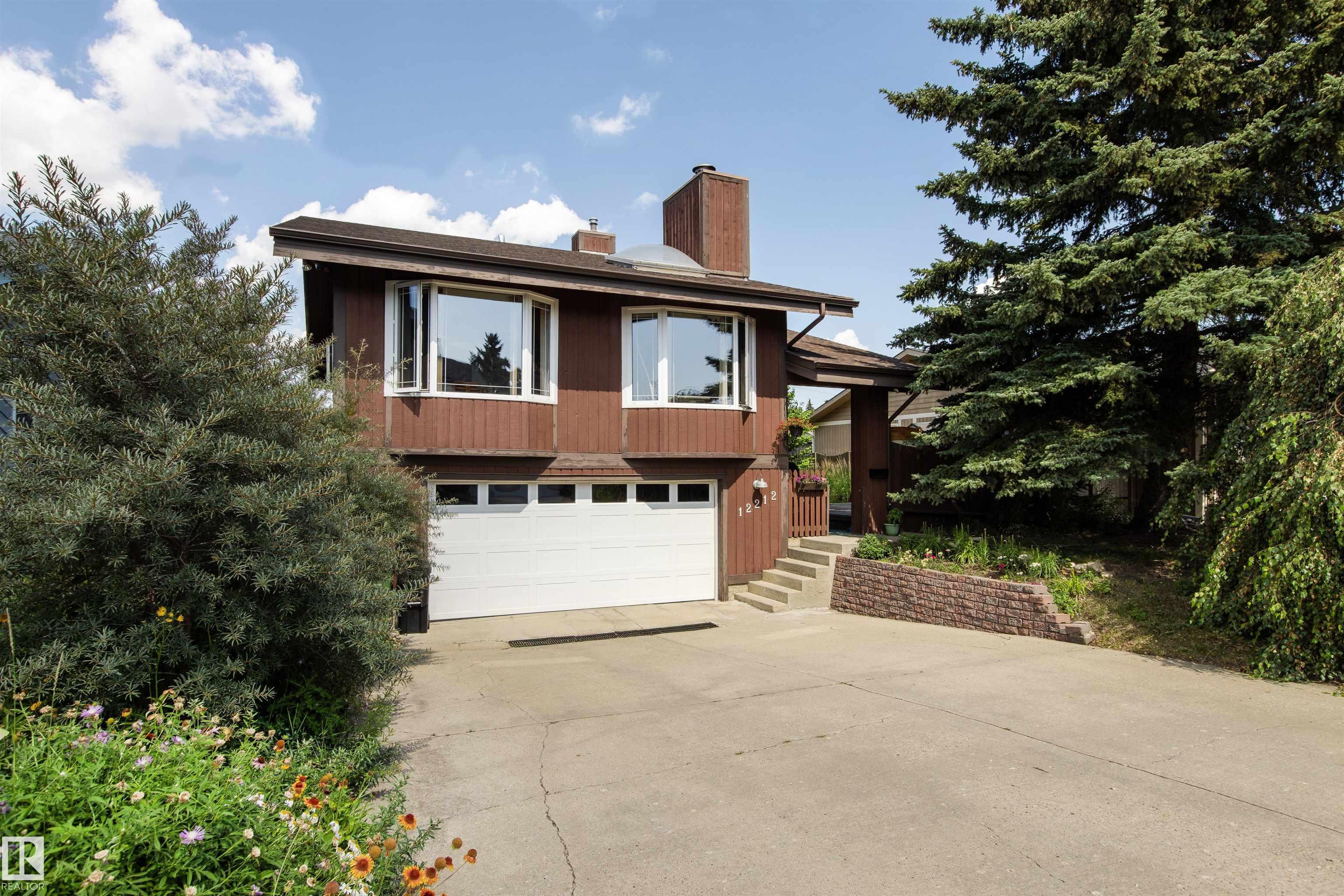12212 151 Avenue NW, Caernarvon, Edmonton 