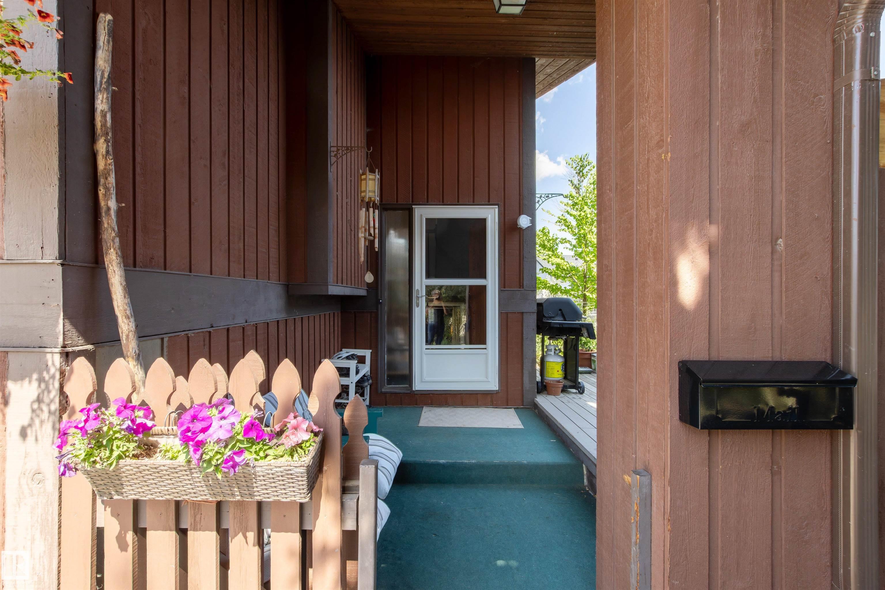 Photo 49 at 12212 151 Avenue NW, Caernarvon, Edmonton