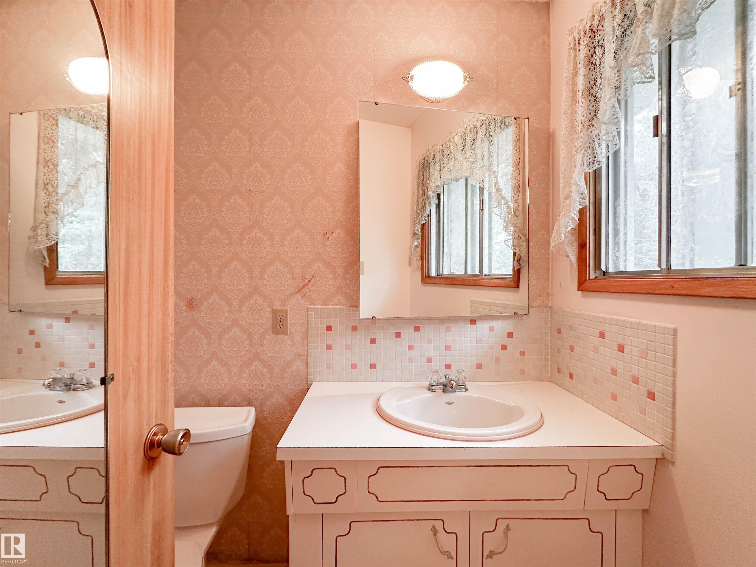 Photo 27 at 107 Andrews Crescent, City Centre, Spruce Grove