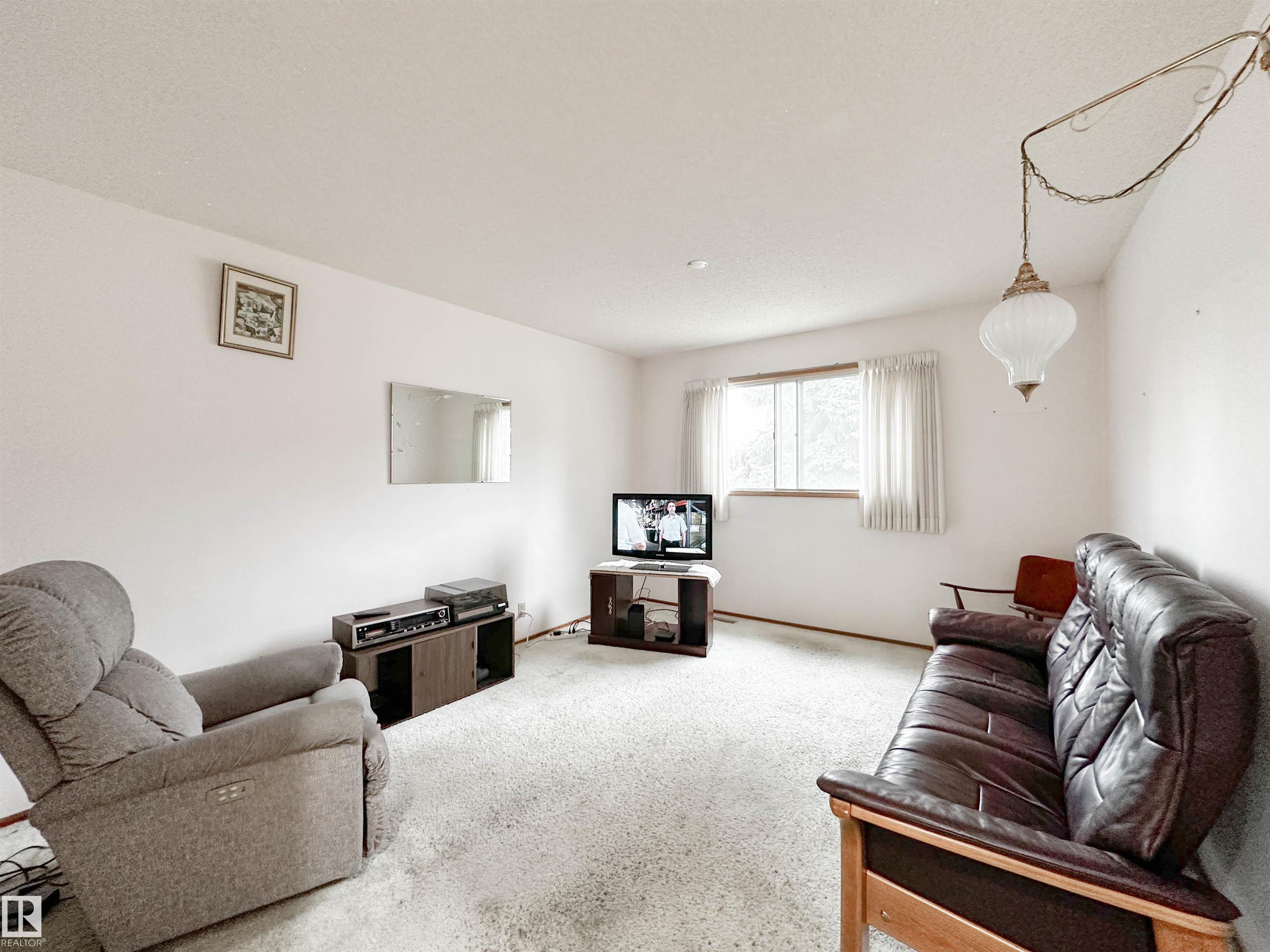 Photo 31 at 107 Andrews Crescent, City Centre, Spruce Grove