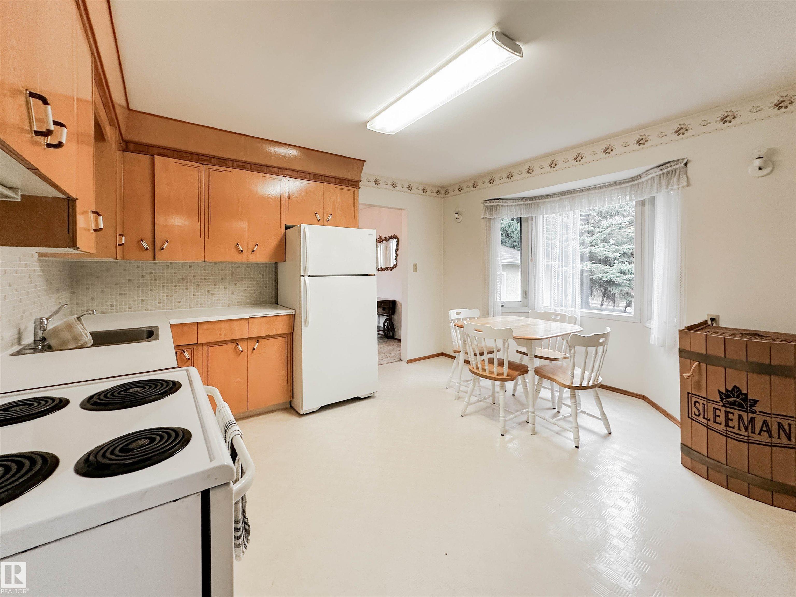 Photo 5 at 107 Andrews Crescent, City Centre, Spruce Grove