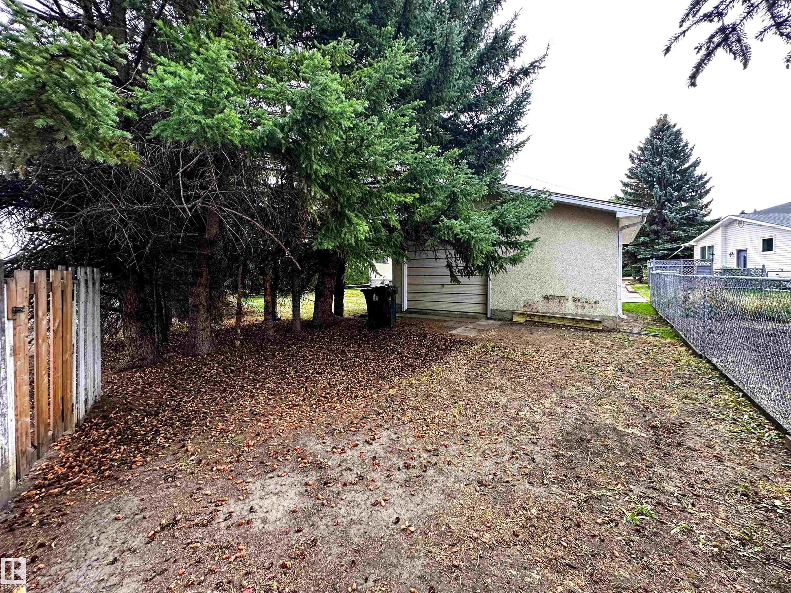 Photo 60 at 107 Andrews Crescent, City Centre, Spruce Grove