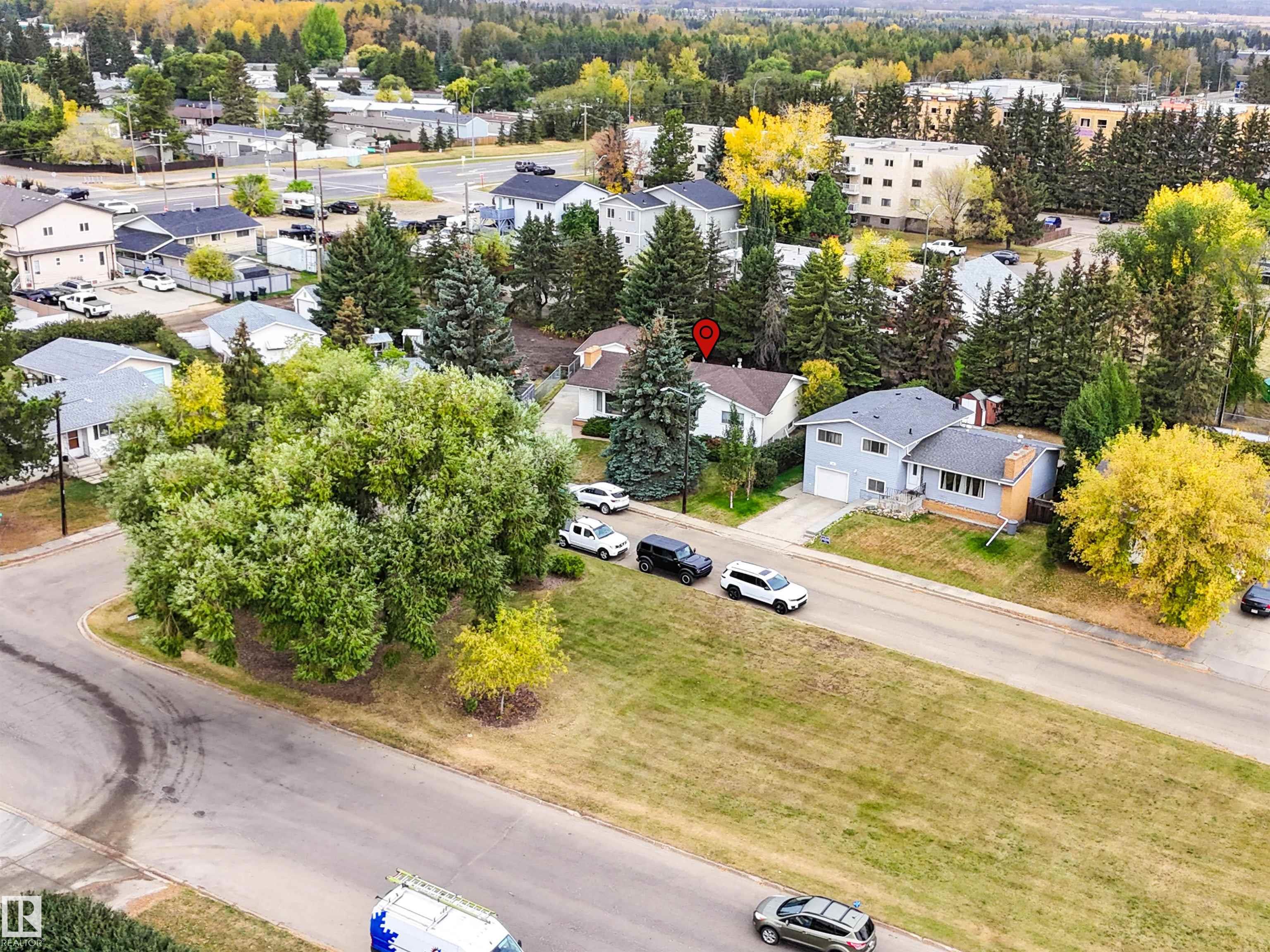 Photo 66 at 107 Andrews Crescent, City Centre, Spruce Grove