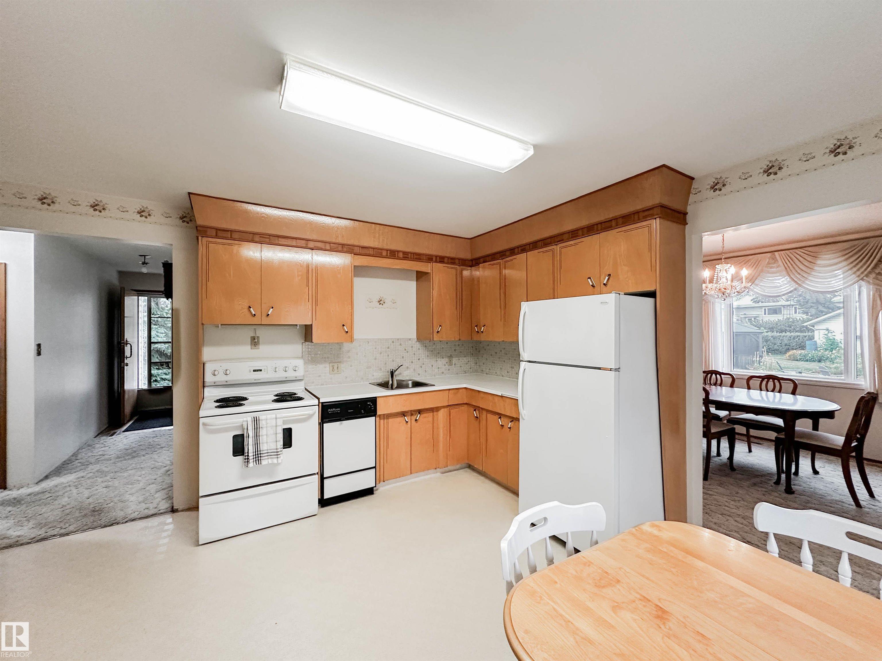 Photo 8 at 107 Andrews Crescent, City Centre, Spruce Grove