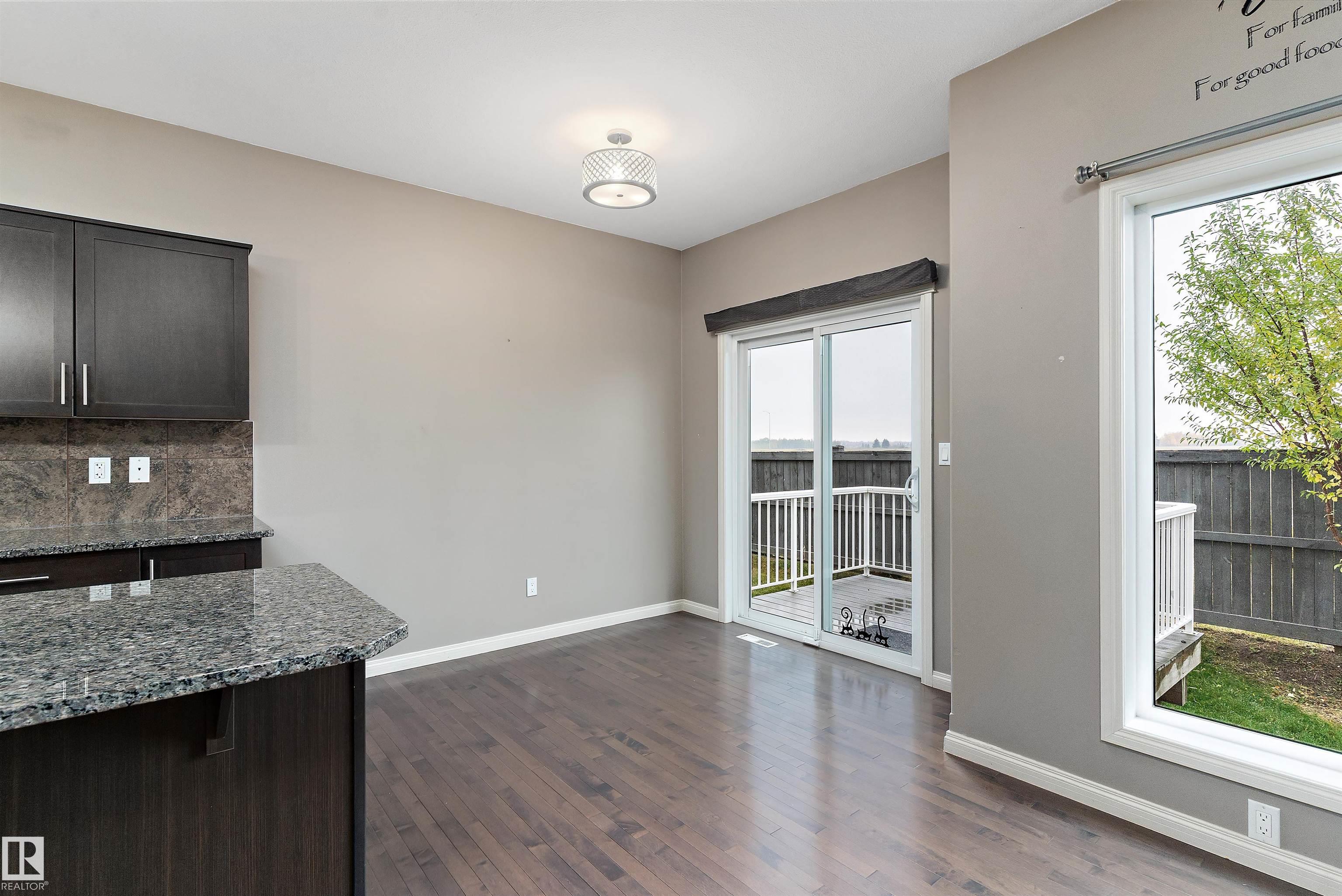 Photo 11 at 39 - 18230 104a Street NW, Elsinore, Edmonton