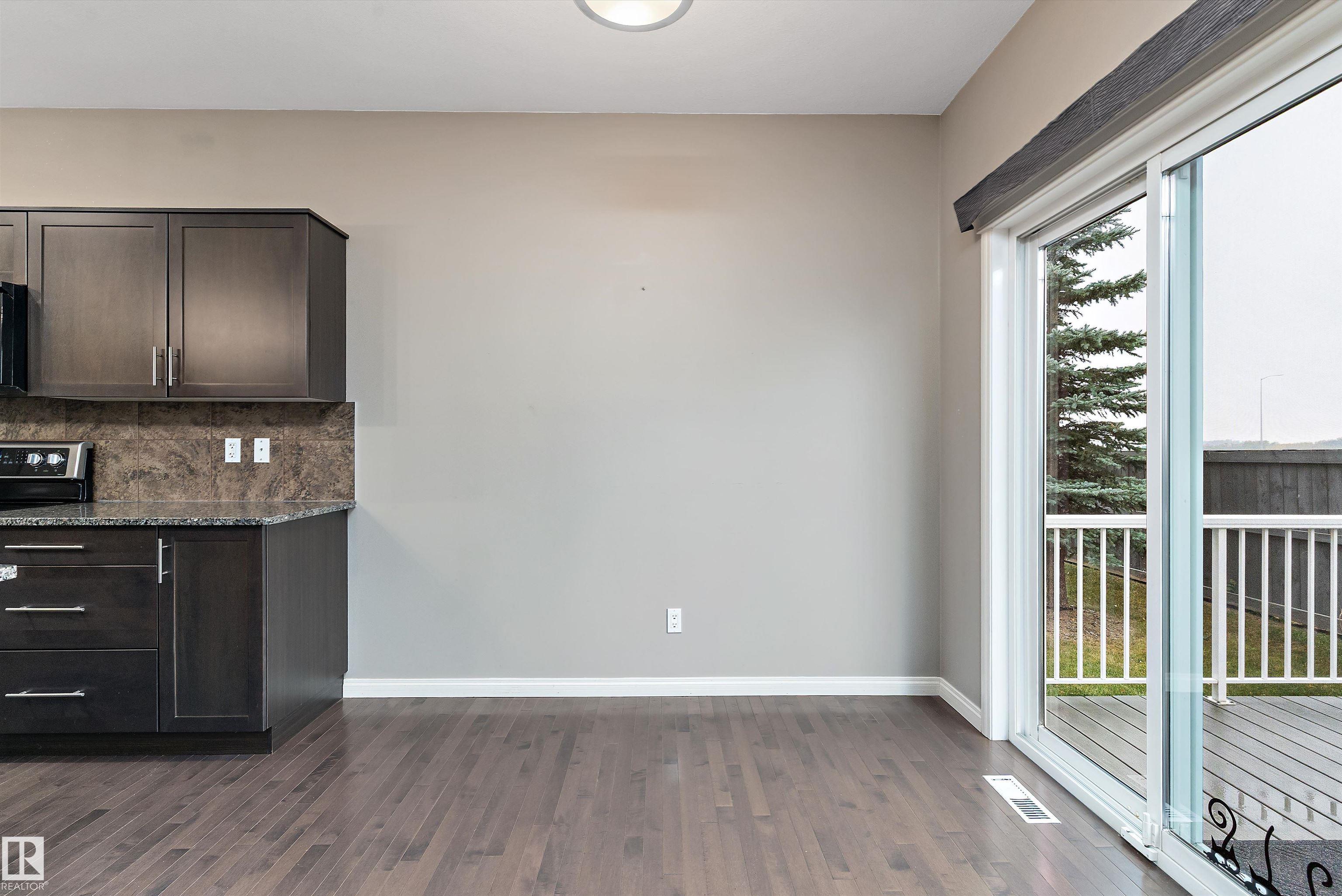 Photo 12 at 39 - 18230 104a Street NW, Elsinore, Edmonton